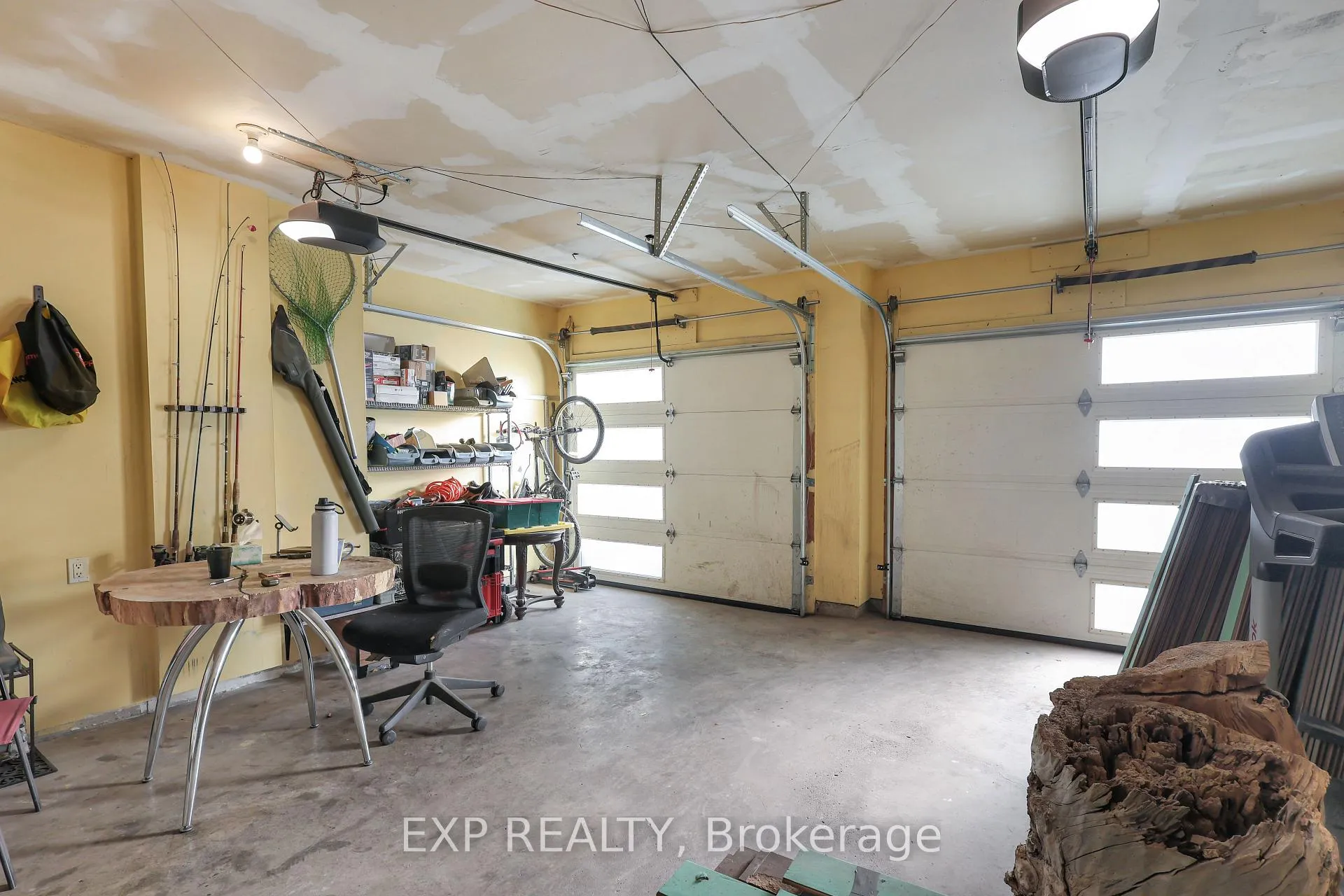 Photo 32 of 254 Rymal Road W, Hamilton, Sheldon — HOMEH