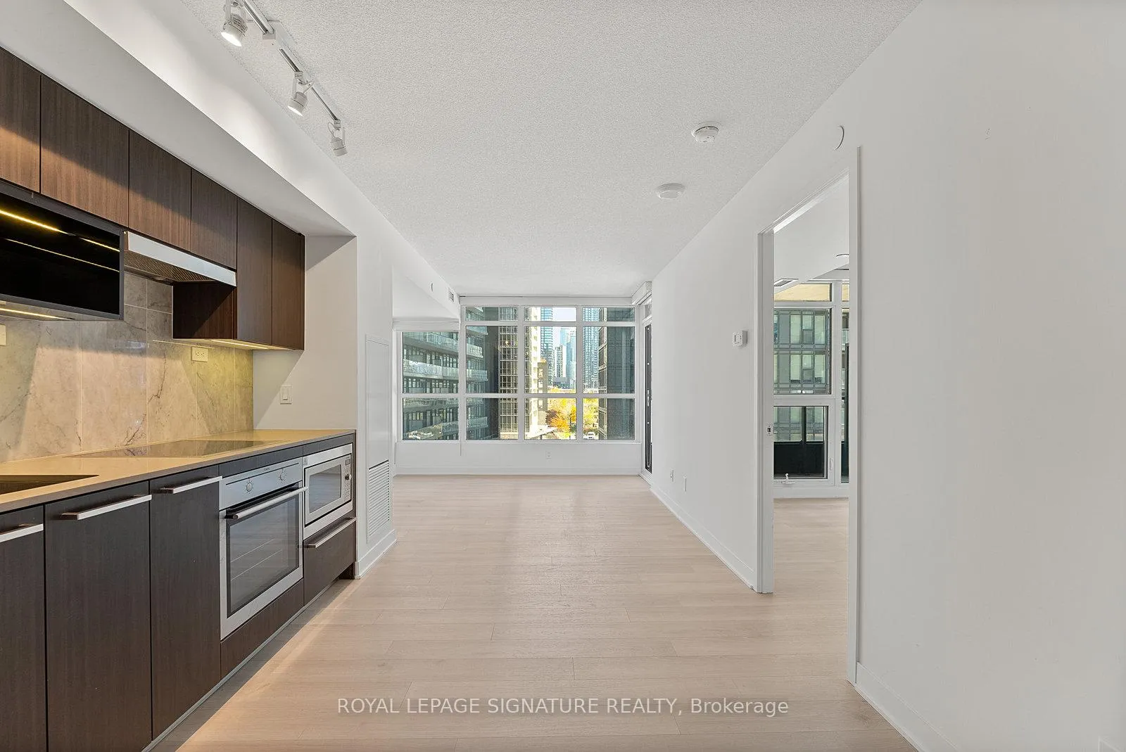 Photo 1 of Unit 508, 80 Queens Wharf Road, Toronto, Waterfront Communities — HOMEH