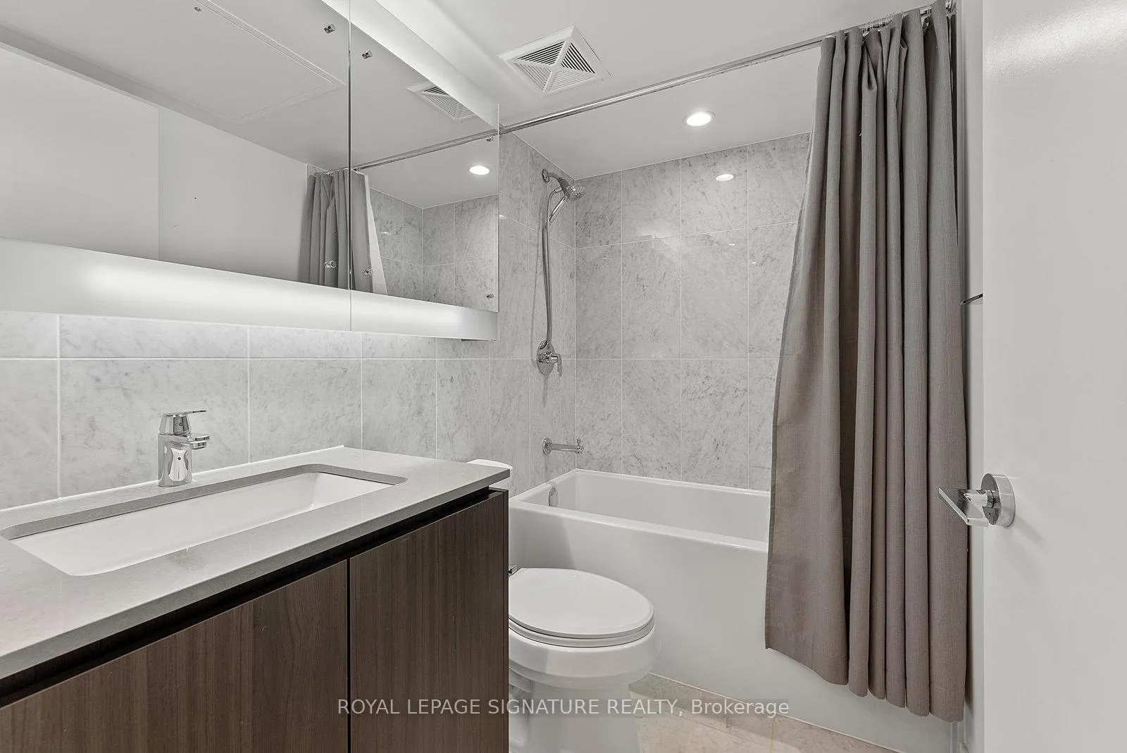 Photo 13 of Unit 508, 80 Queens Wharf Road, Toronto, Waterfront Communities — HOMEH