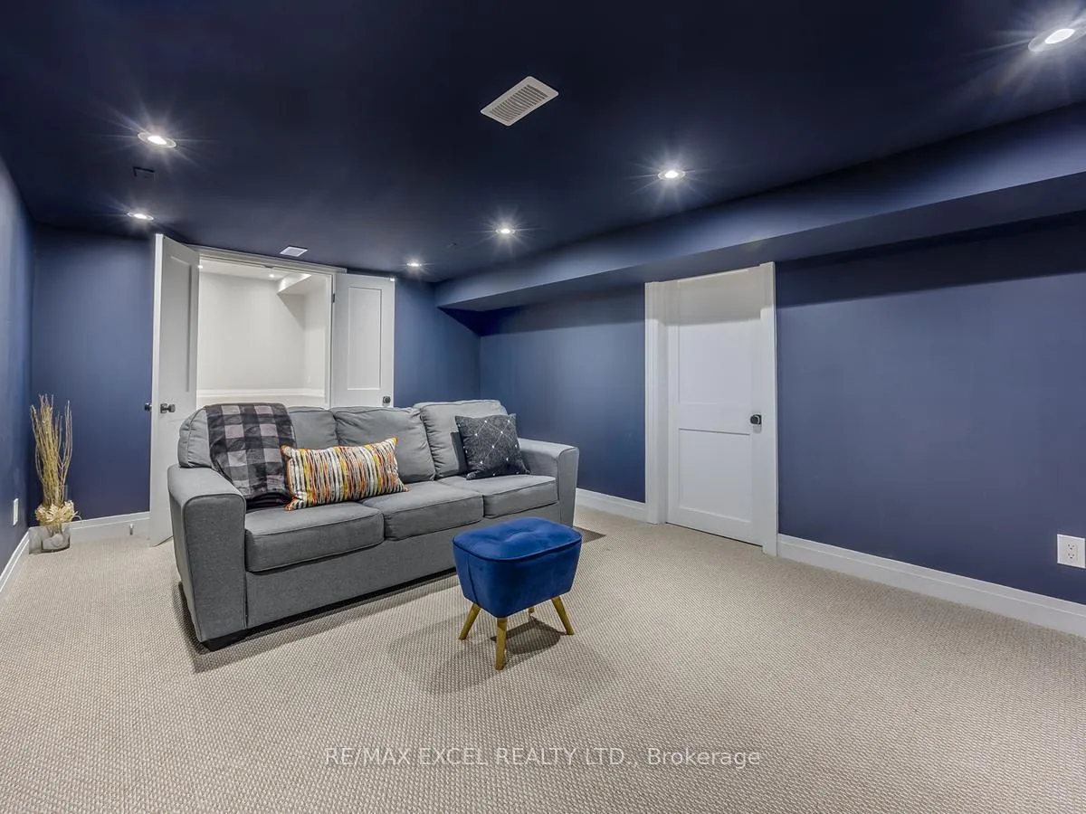 Photo 32 of 7 Heda Court, Whitby, Lynde Creek — HOMEH