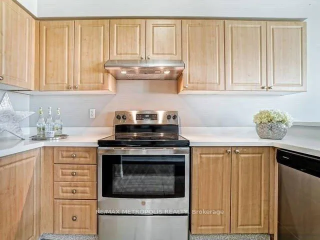 Photo 13 of Unit 310, 7340 Markham Road, Markham, Middlefield — HOMEH