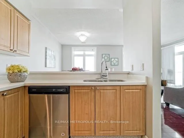 Photo 14 of Unit 310, 7340 Markham Road, Markham, Middlefield — HOMEH