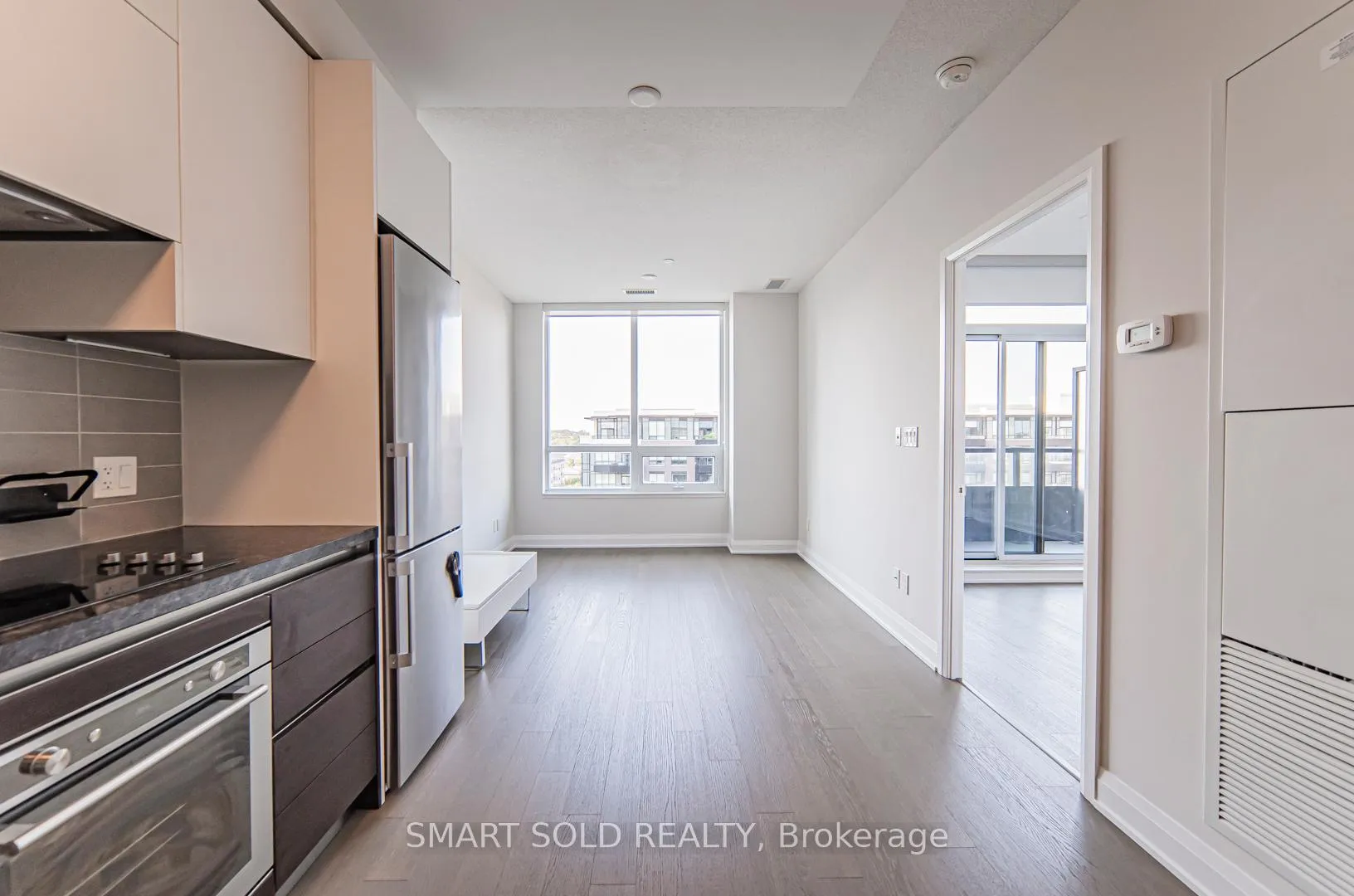 Photo 13 of Unit 916, 15 Water Walk Dr, Markham, Unionville — HOMEH