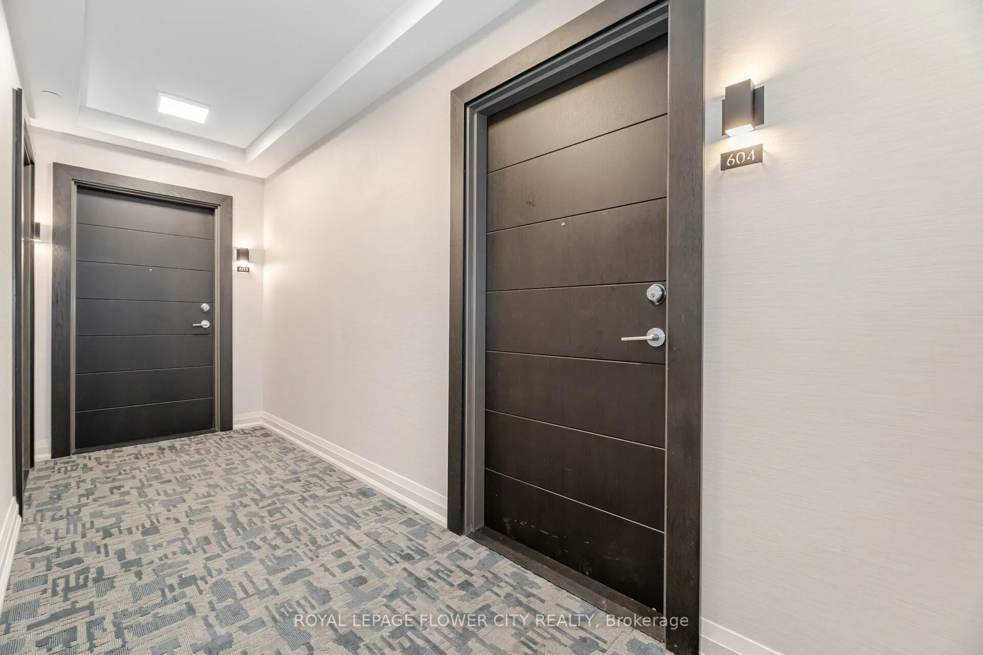 Photo 6 of Unit 604, 212 King William Street, Hamilton, Beasley — HOMEH