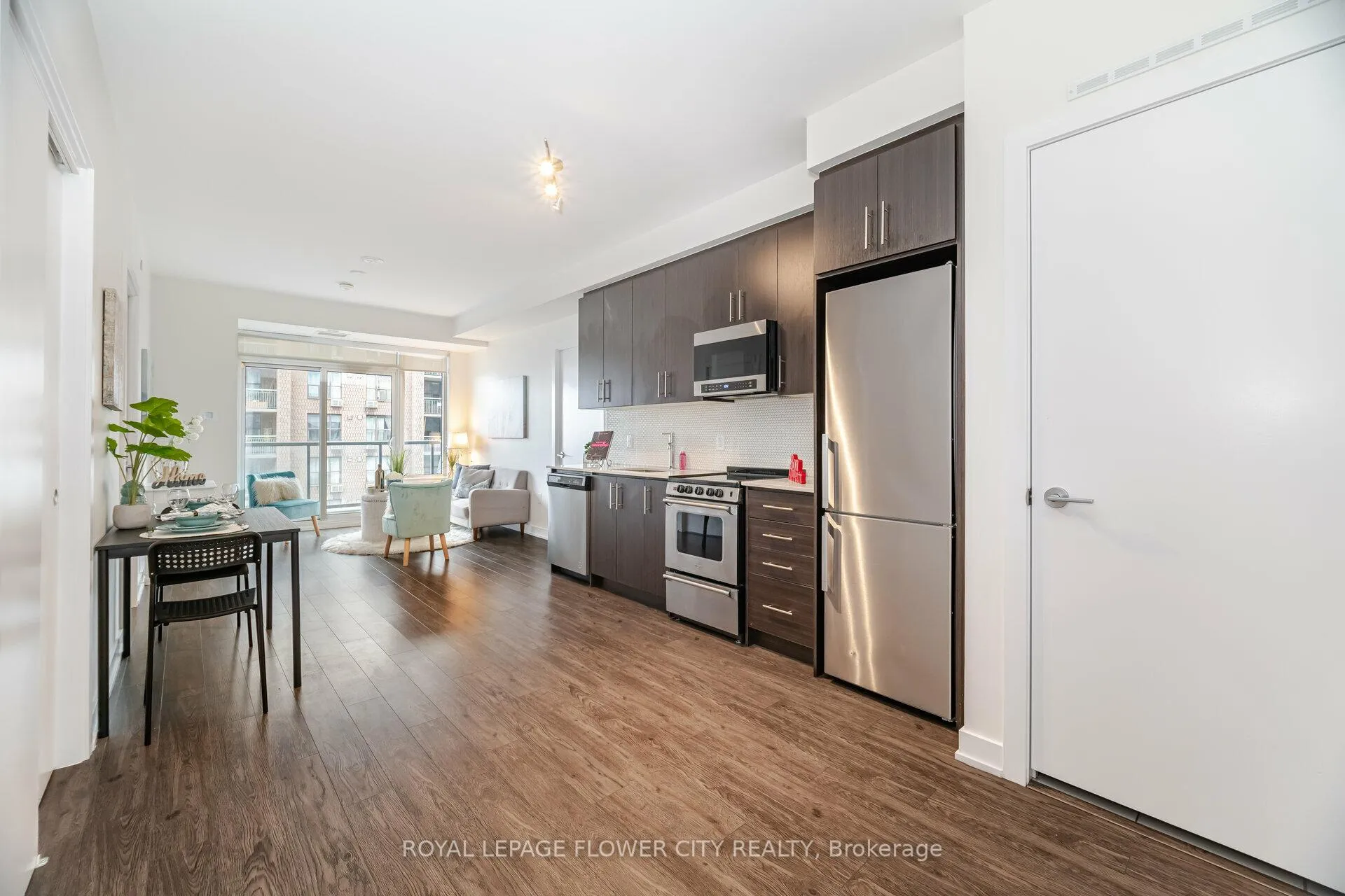 Photo 7 of Unit 604, 212 King William Street, Hamilton, Beasley — HOMEH
