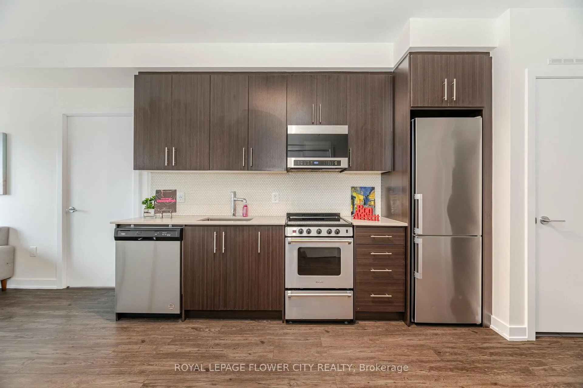 Photo 9 of Unit 604, 212 King William Street, Hamilton, Beasley — HOMEH