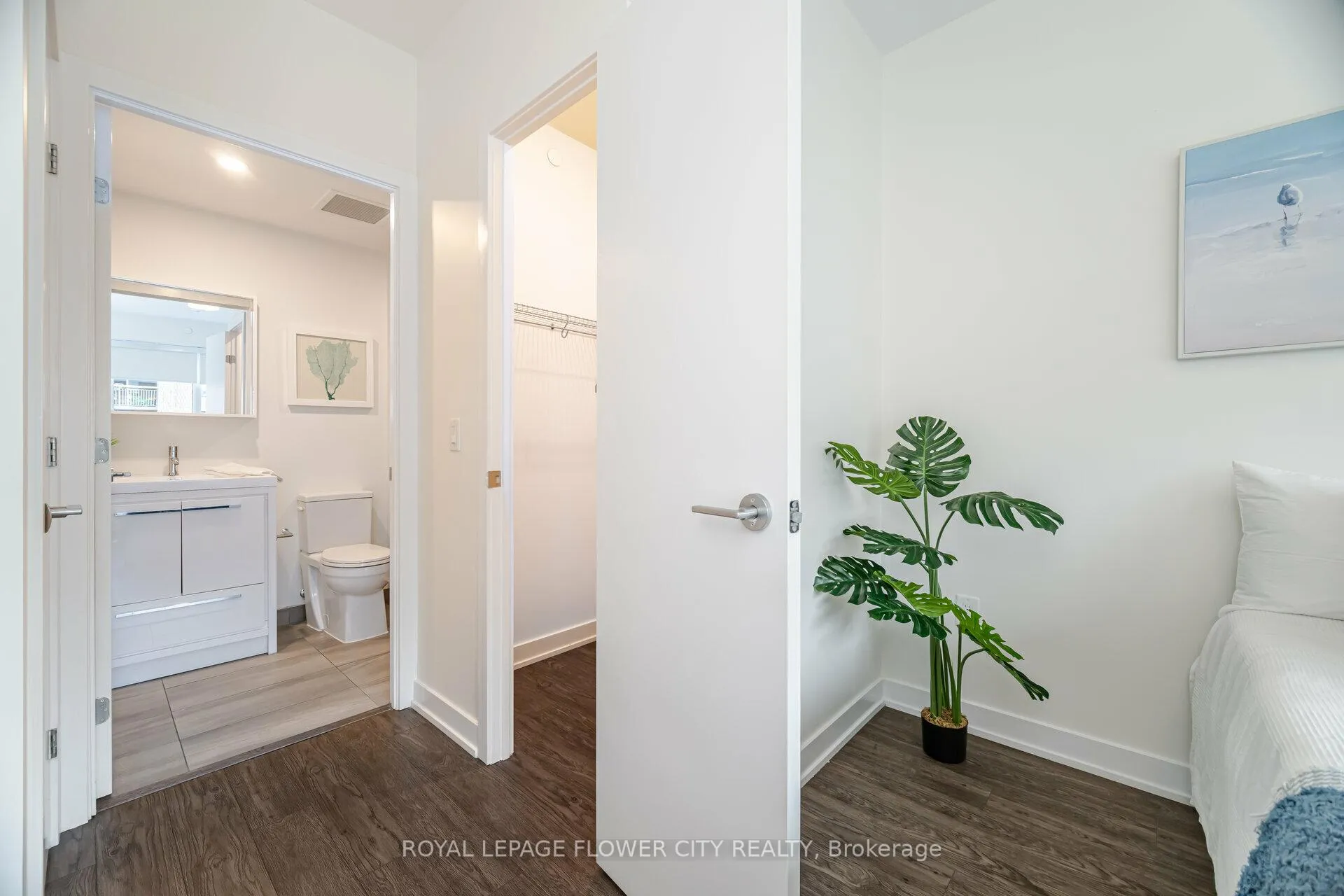 Photo 19 of Unit 604, 212 King William Street, Hamilton, Beasley — HOMEH
