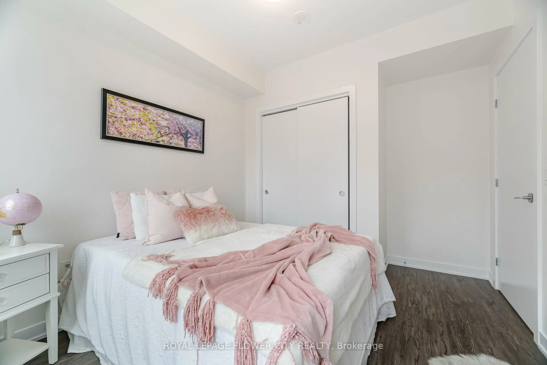 Photo 21 of Unit 604, 212 King William Street, Hamilton, Beasley — HOMEH