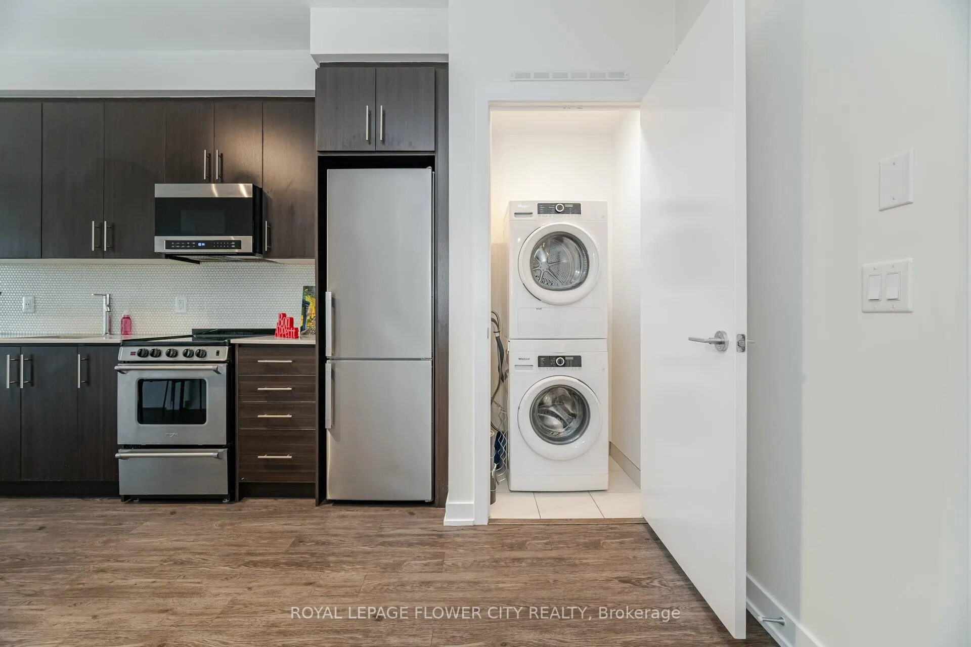 Photo 22 of Unit 604, 212 King William Street, Hamilton, Beasley — HOMEH