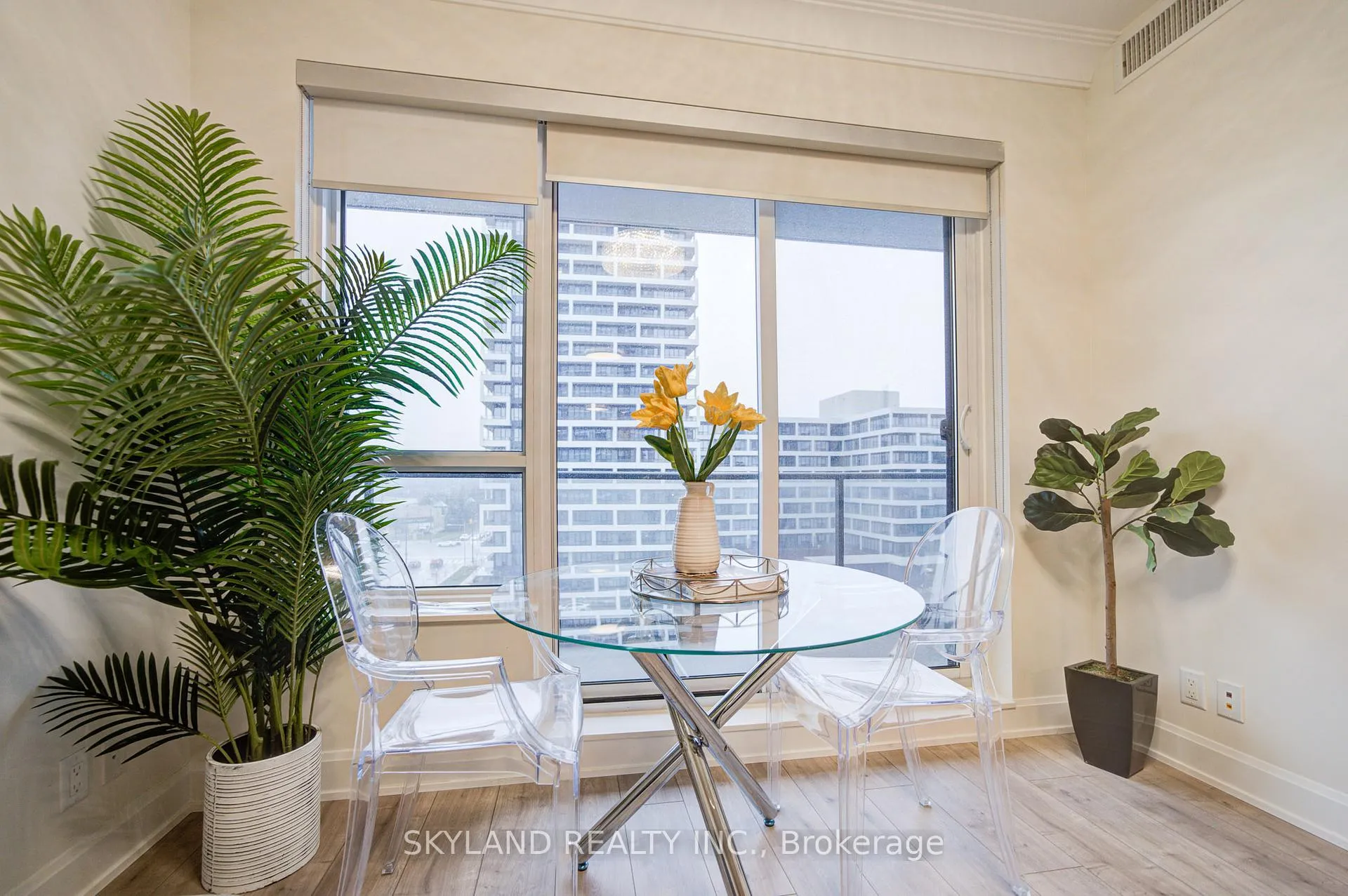 Photo 18 of Unit 708, 8 Water Walk Drive, Markham, Unionville — HOMEH