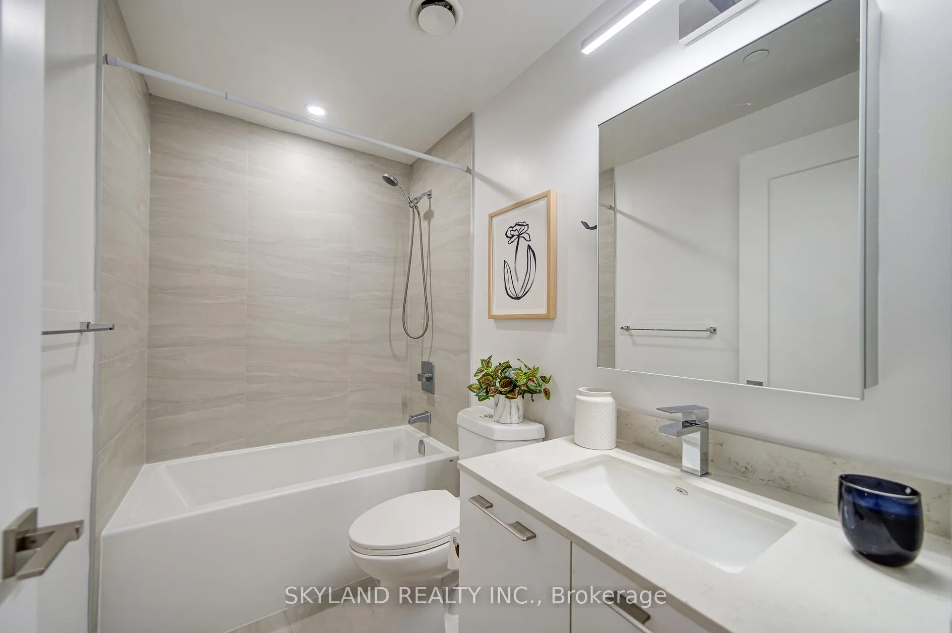 Photo 28 of Unit 708, 8 Water Walk Drive, Markham, Unionville — HOMEH