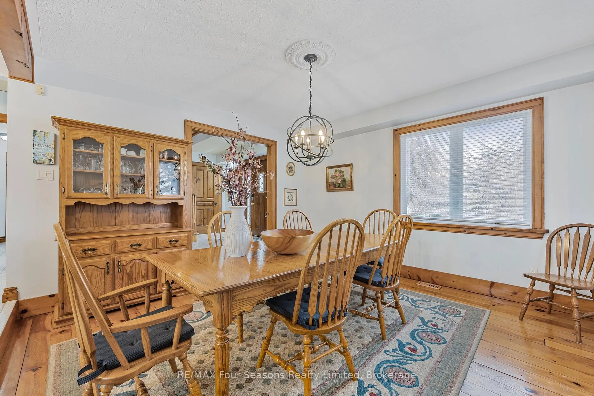 Photo 8 of 3 Sydenham Trail E, Clearview, Rural Clearview — HOMEH