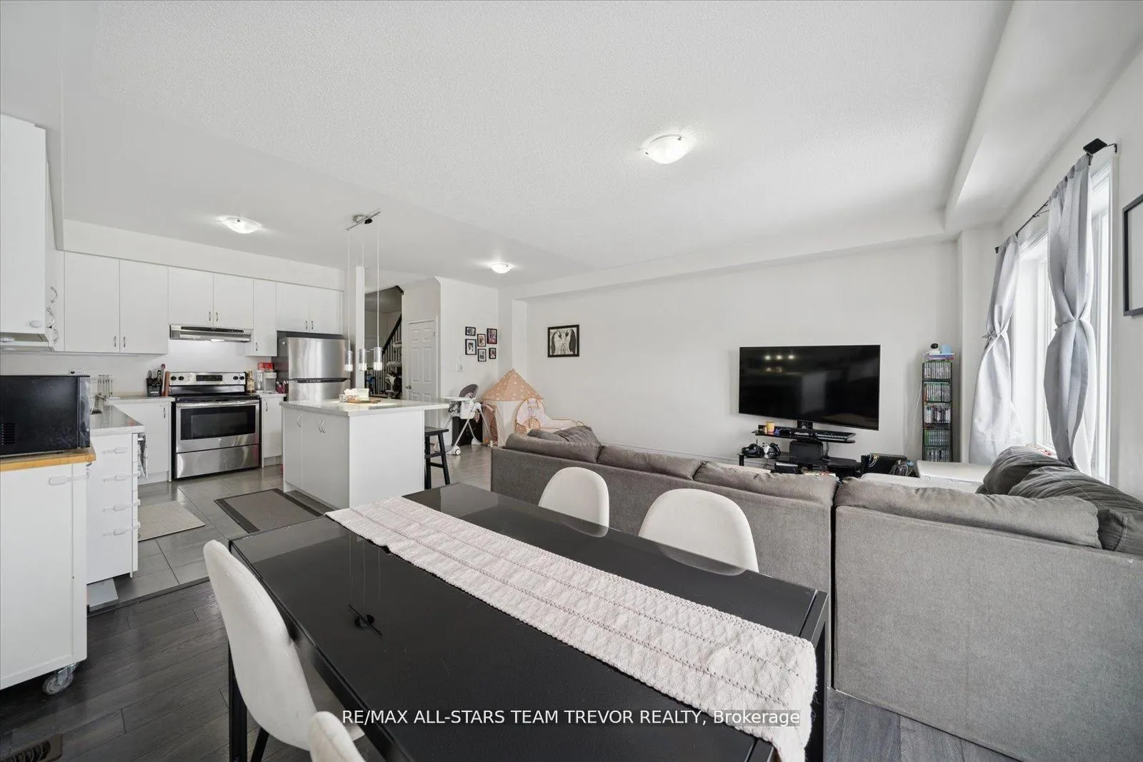 Photo 9 of 1265 Harrington Street, Innisfil, Lefroy — HOMEH