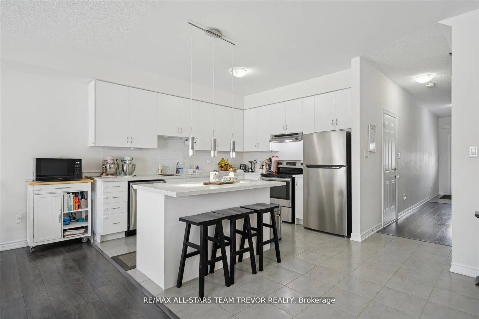 Photo 10 of 1265 Harrington Street, Innisfil, Lefroy — HOMEH