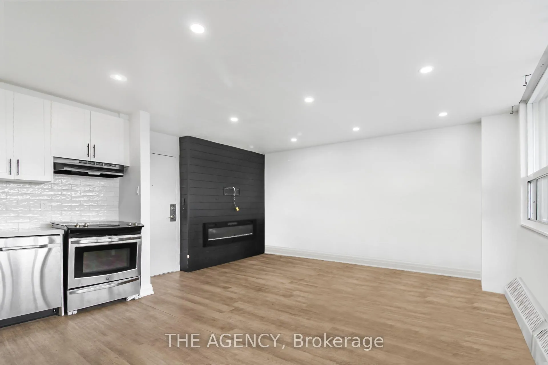Photo 3 of Unit 507, 15 Albright Road, Hamilton, Vincent — HOMEH