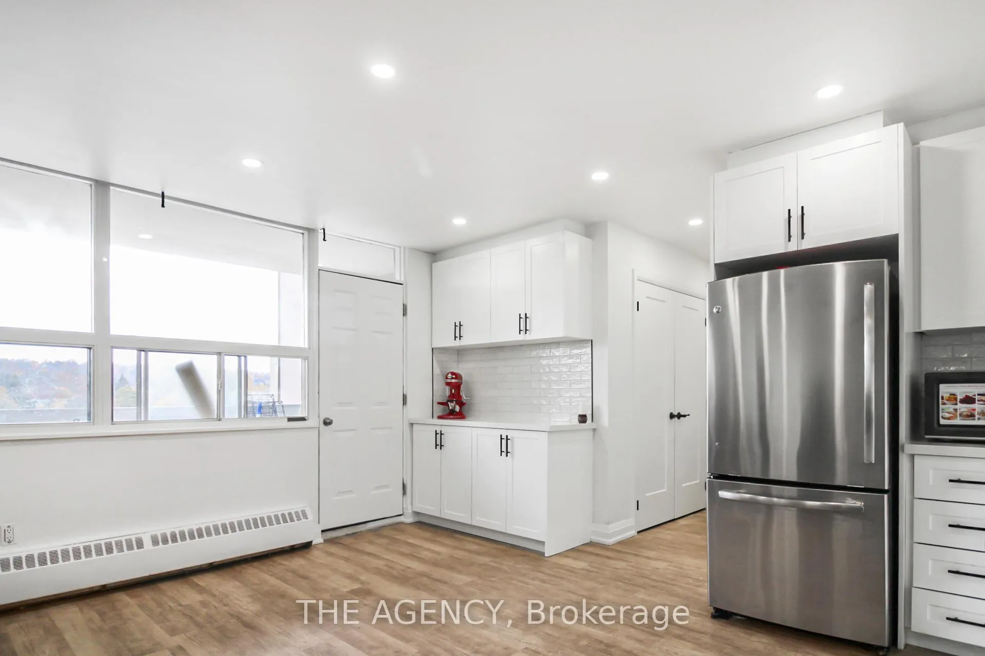 Photo 5 of Unit 507, 15 Albright Road, Hamilton, Vincent — HOMEH