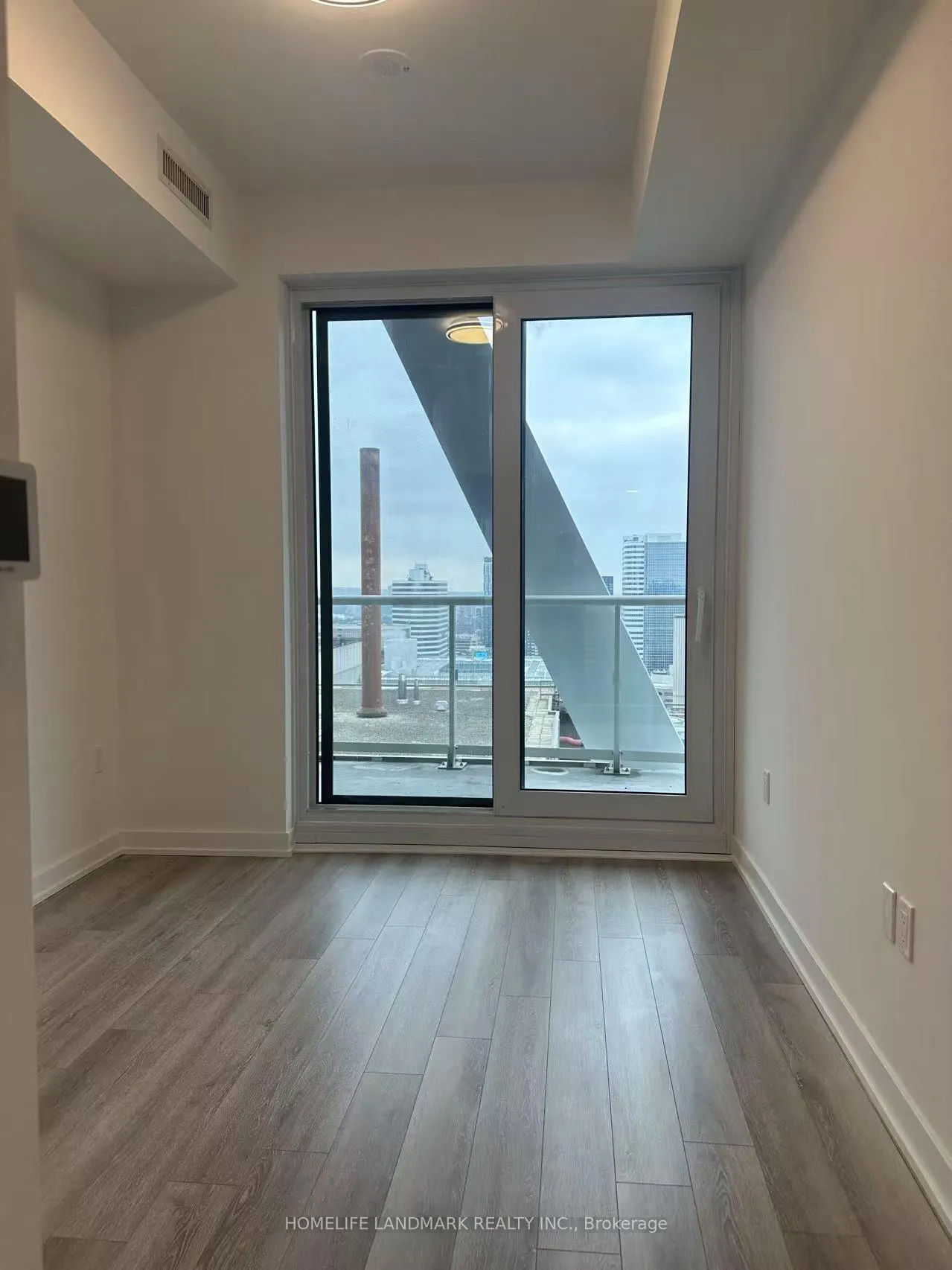 Photo 8 of Unit 3513, 230 Simcoe Street, Toronto, Kensington-Chinatown — HOMEH