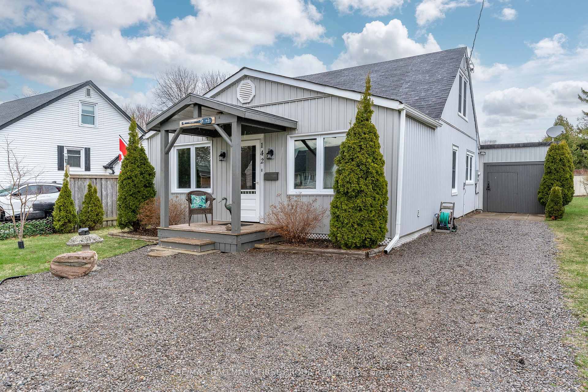 Photo 2 of 142 Burnham Street, Cobourg — HOMEH