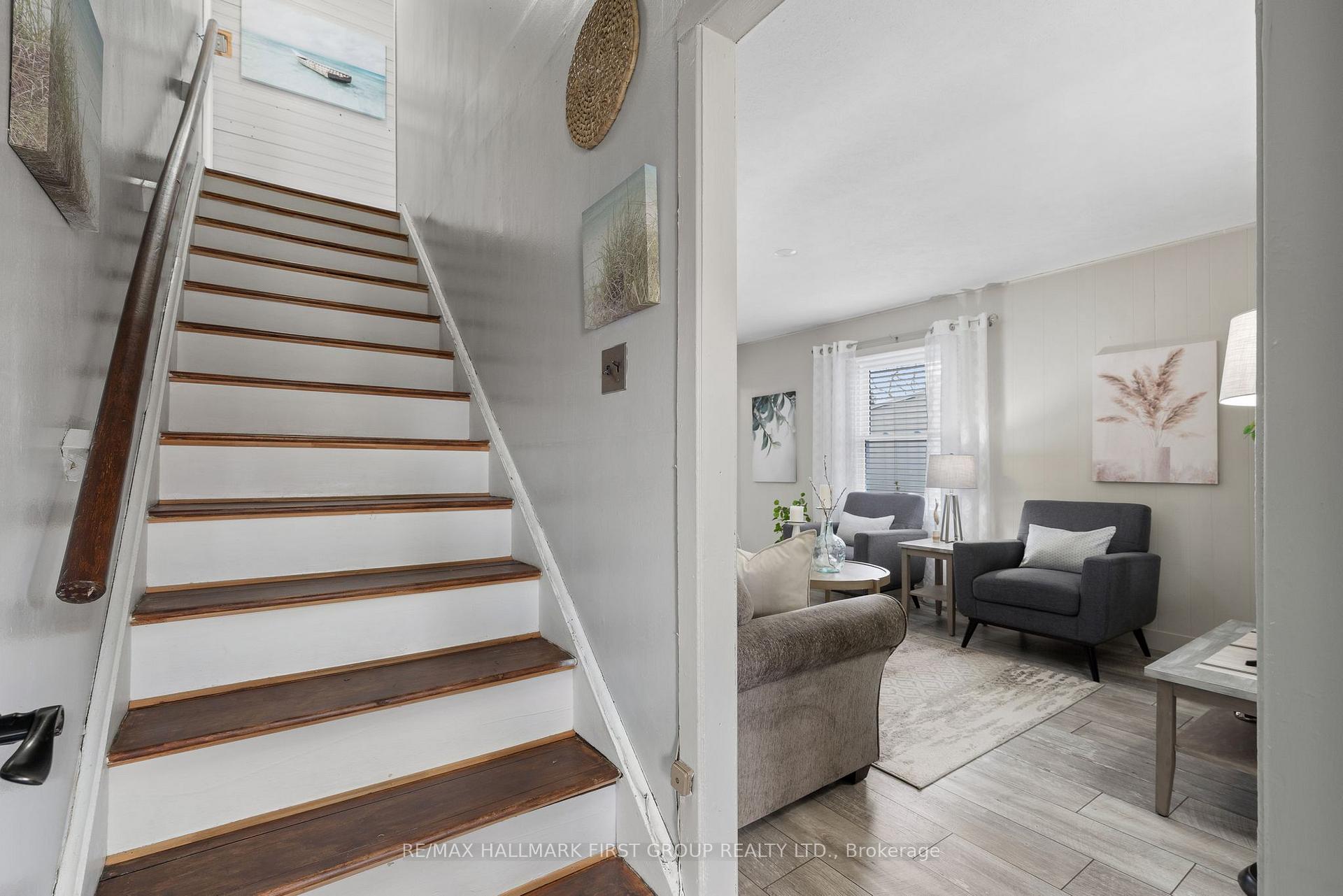 Photo 7 of 142 Burnham Street, Cobourg — HOMEH