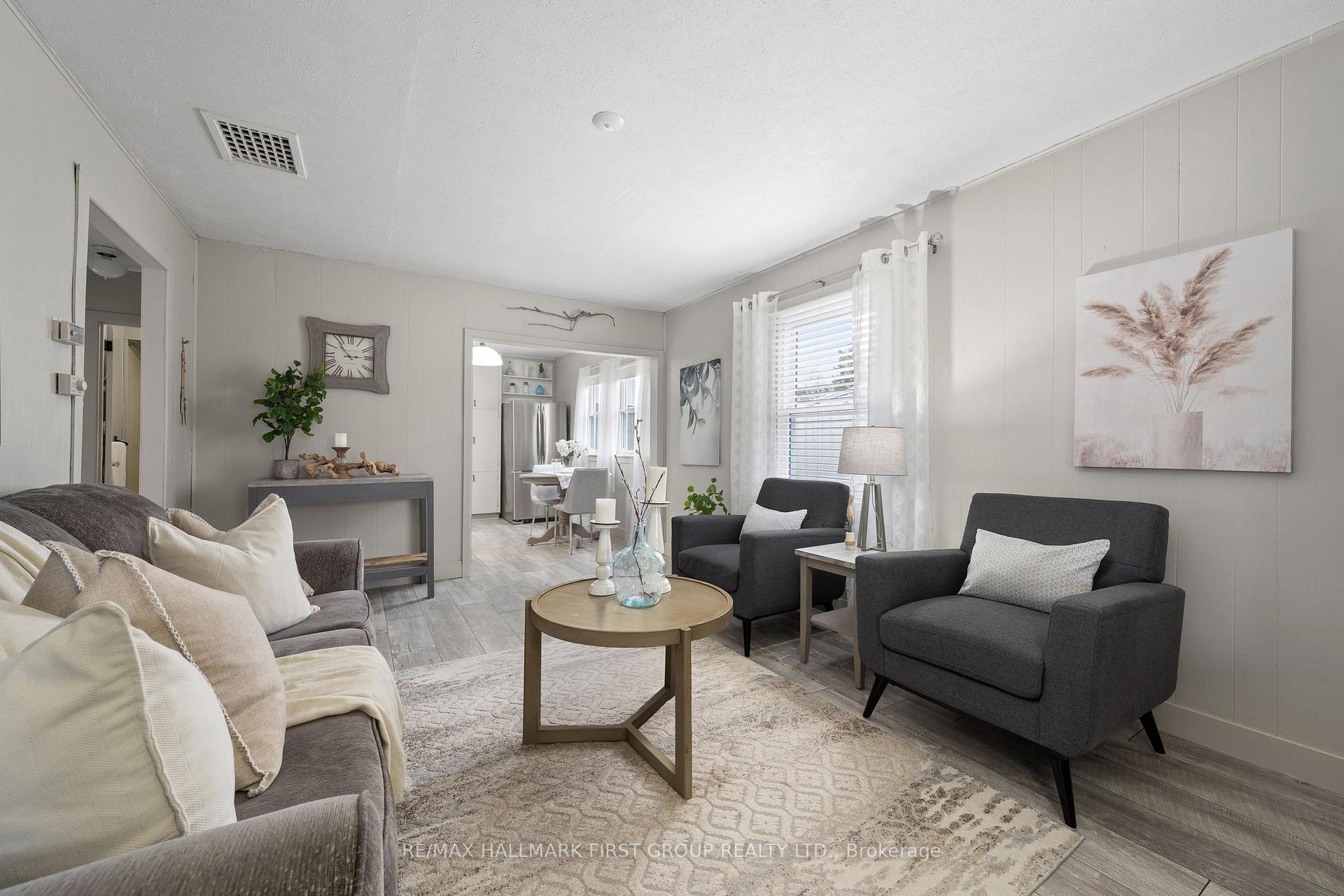 Photo 8 of 142 Burnham Street, Cobourg — HOMEH
