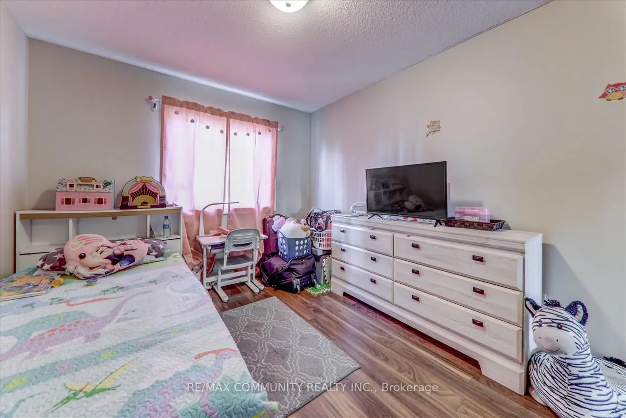 Photo 21 of 1813 Dalhousie Crescent, Oshawa, Samac — HOMEH