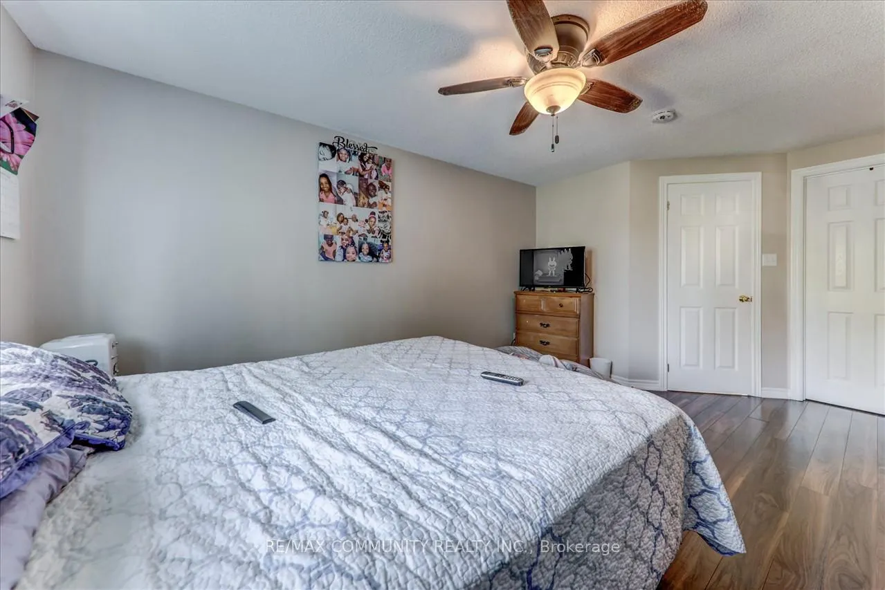 Photo 23 of 1813 Dalhousie Crescent, Oshawa, Samac — HOMEH