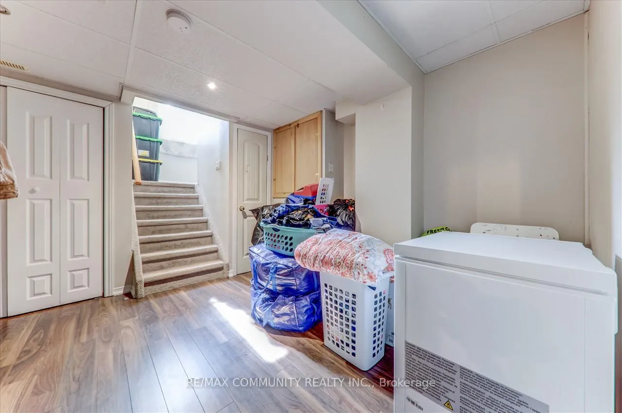 Photo 26 of 1813 Dalhousie Crescent, Oshawa, Samac — HOMEH