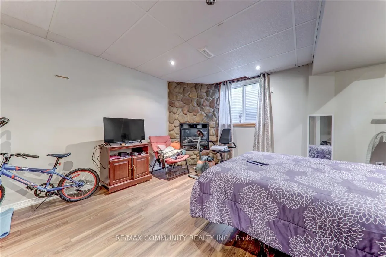 Photo 28 of 1813 Dalhousie Crescent, Oshawa, Samac — HOMEH