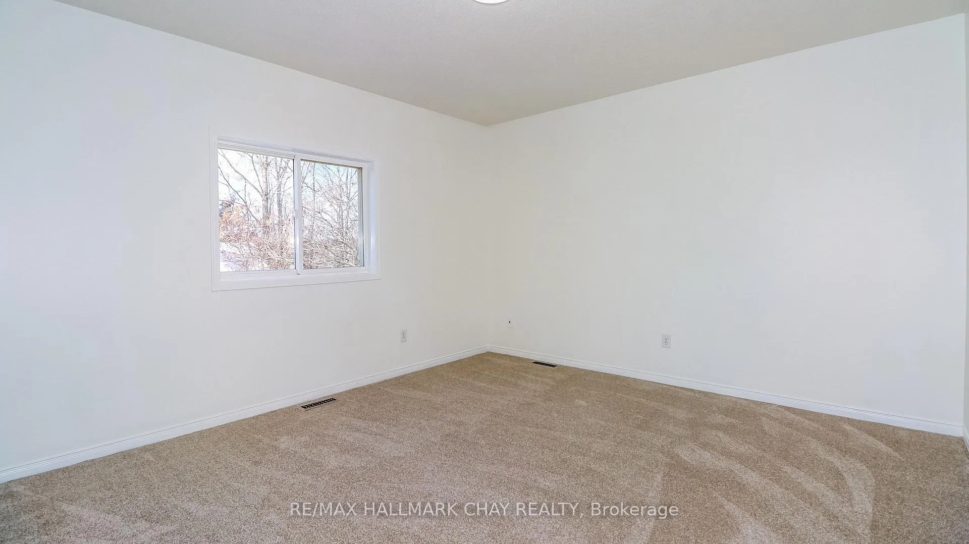 Photo 32 of 94 Churchland Drive, Barrie, Holly — HOMEH
