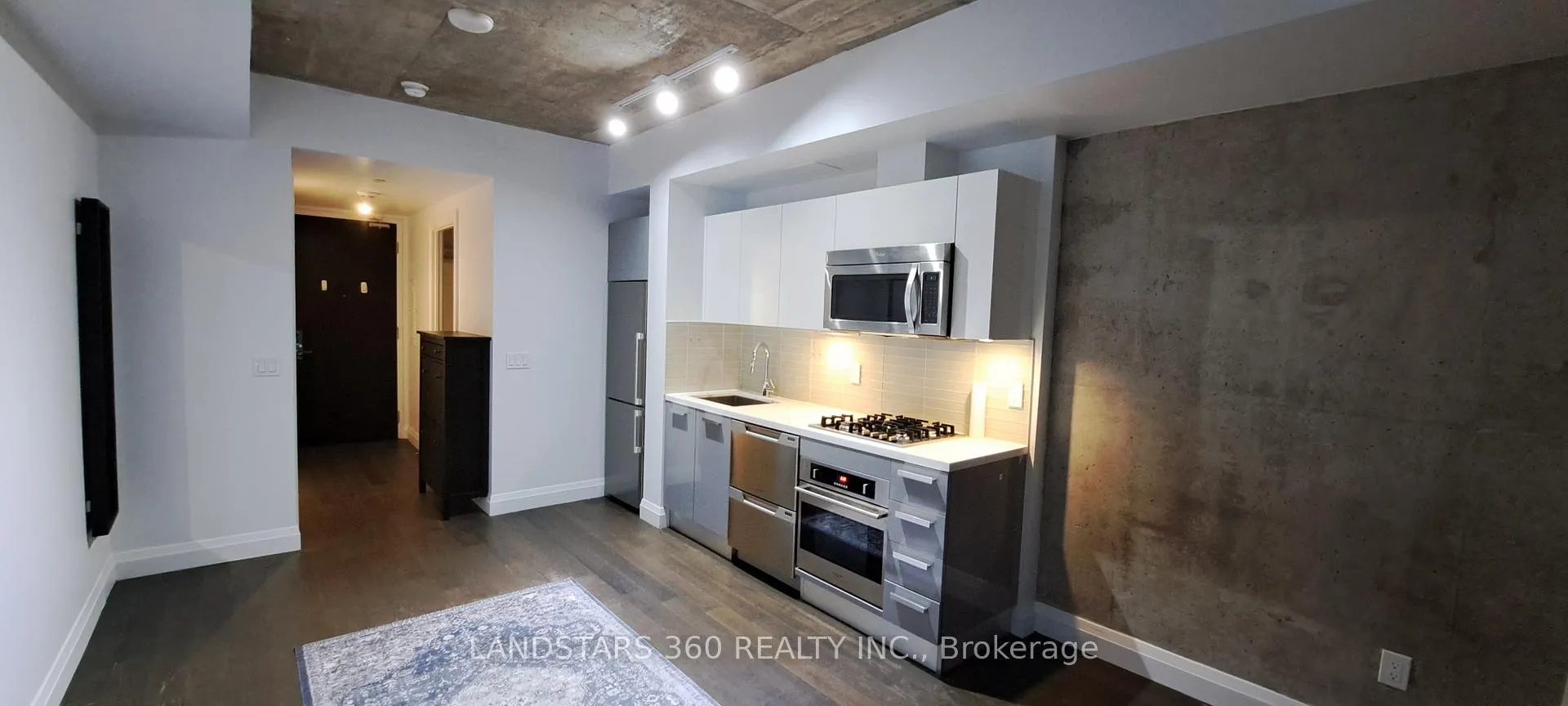 Photo 5 of Unit 1905, 224 King Street W, Toronto, Waterfront Communities — HOMEH