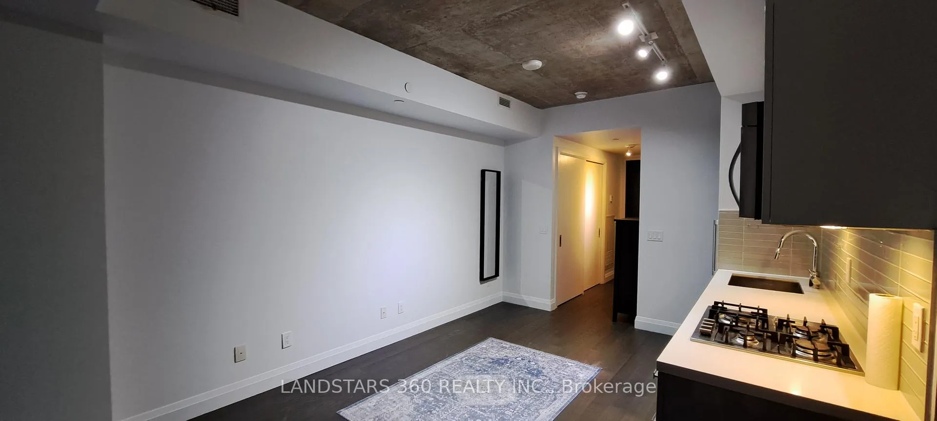 Photo 6 of Unit 1905, 224 King Street W, Toronto, Waterfront Communities — HOMEH
