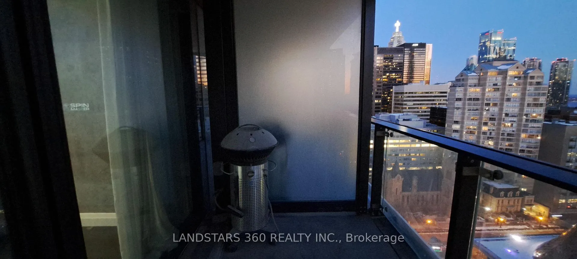 Photo 10 of Unit 1905, 224 King Street W, Toronto, Waterfront Communities — HOMEH