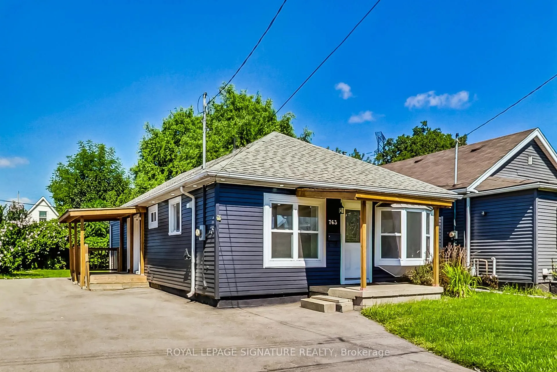 Photo 2 of 763 Tate Avenue, Hamilton, Parkview — HOMEH