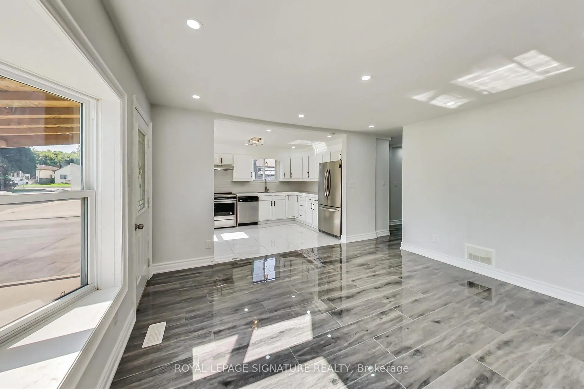 Photo 5 of 763 Tate Avenue, Hamilton, Parkview — HOMEH