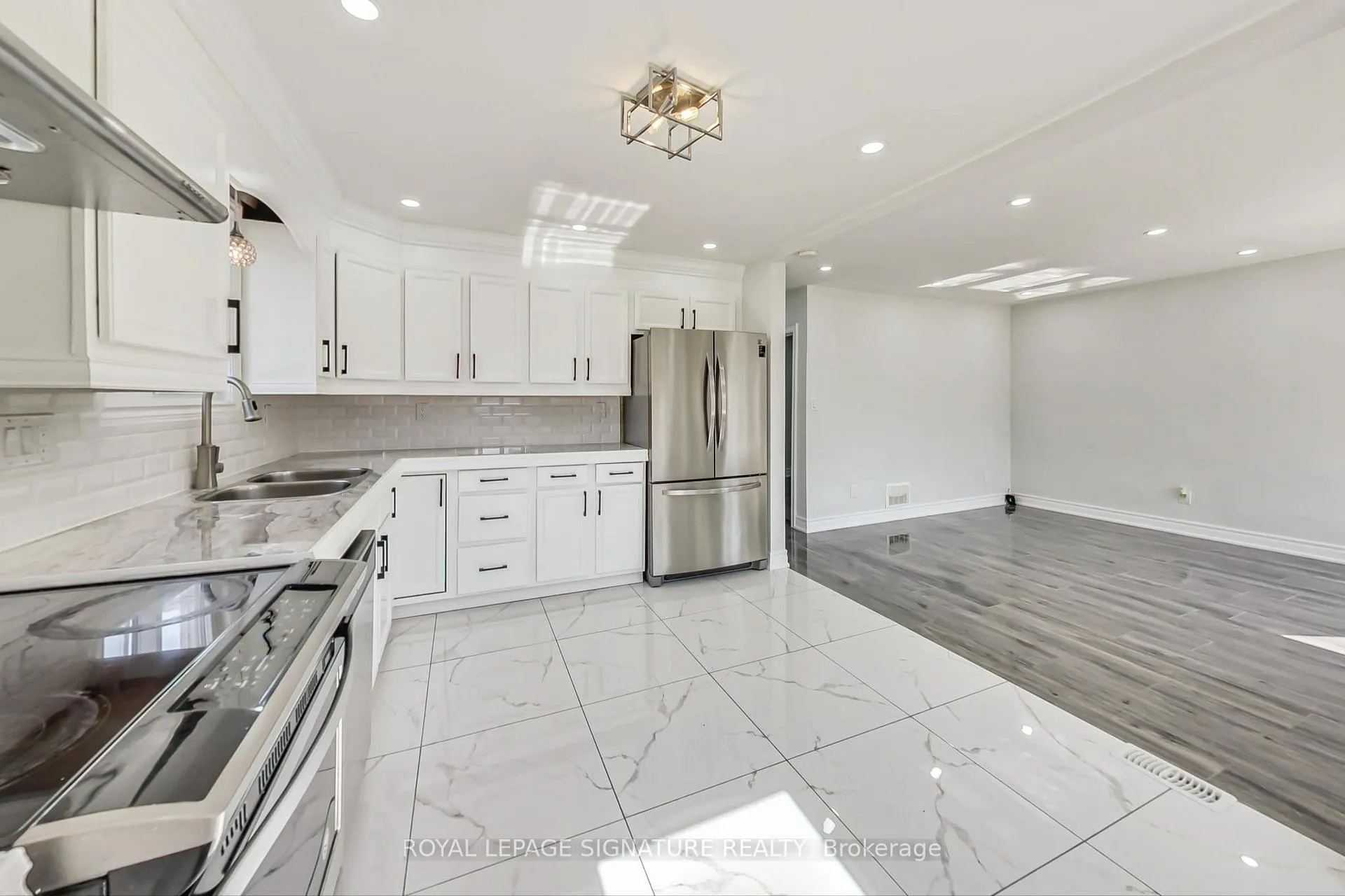 Photo 8 of 763 Tate Avenue, Hamilton, Parkview — HOMEH