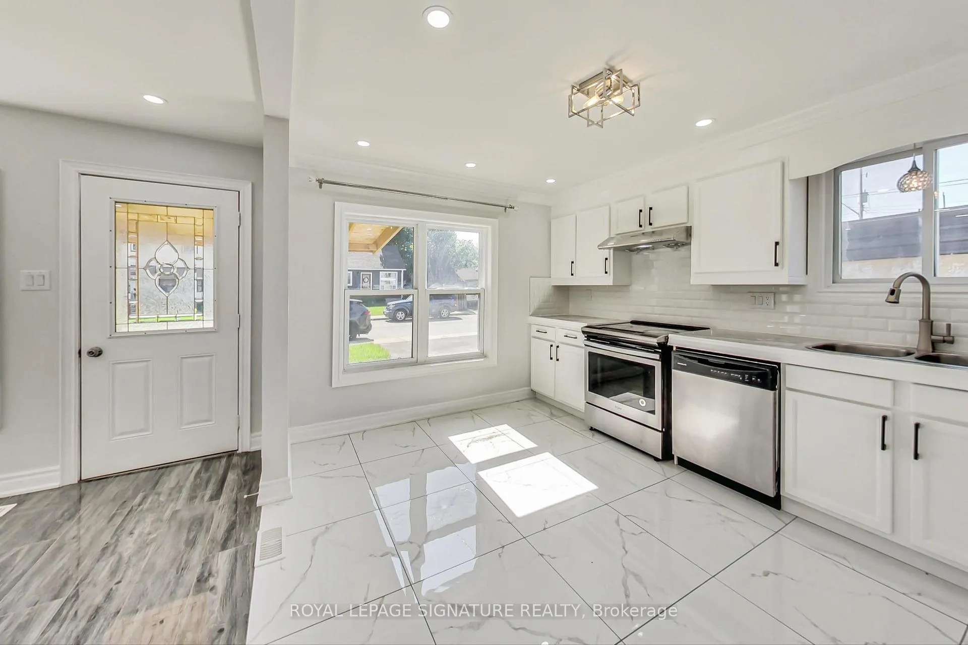 Photo 9 of 763 Tate Avenue, Hamilton, Parkview — HOMEH
