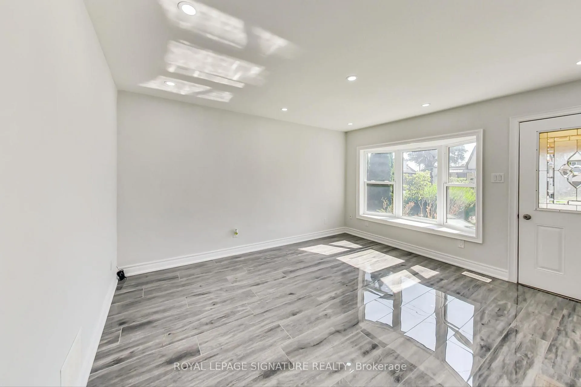 Photo 11 of 763 Tate Avenue, Hamilton, Parkview — HOMEH