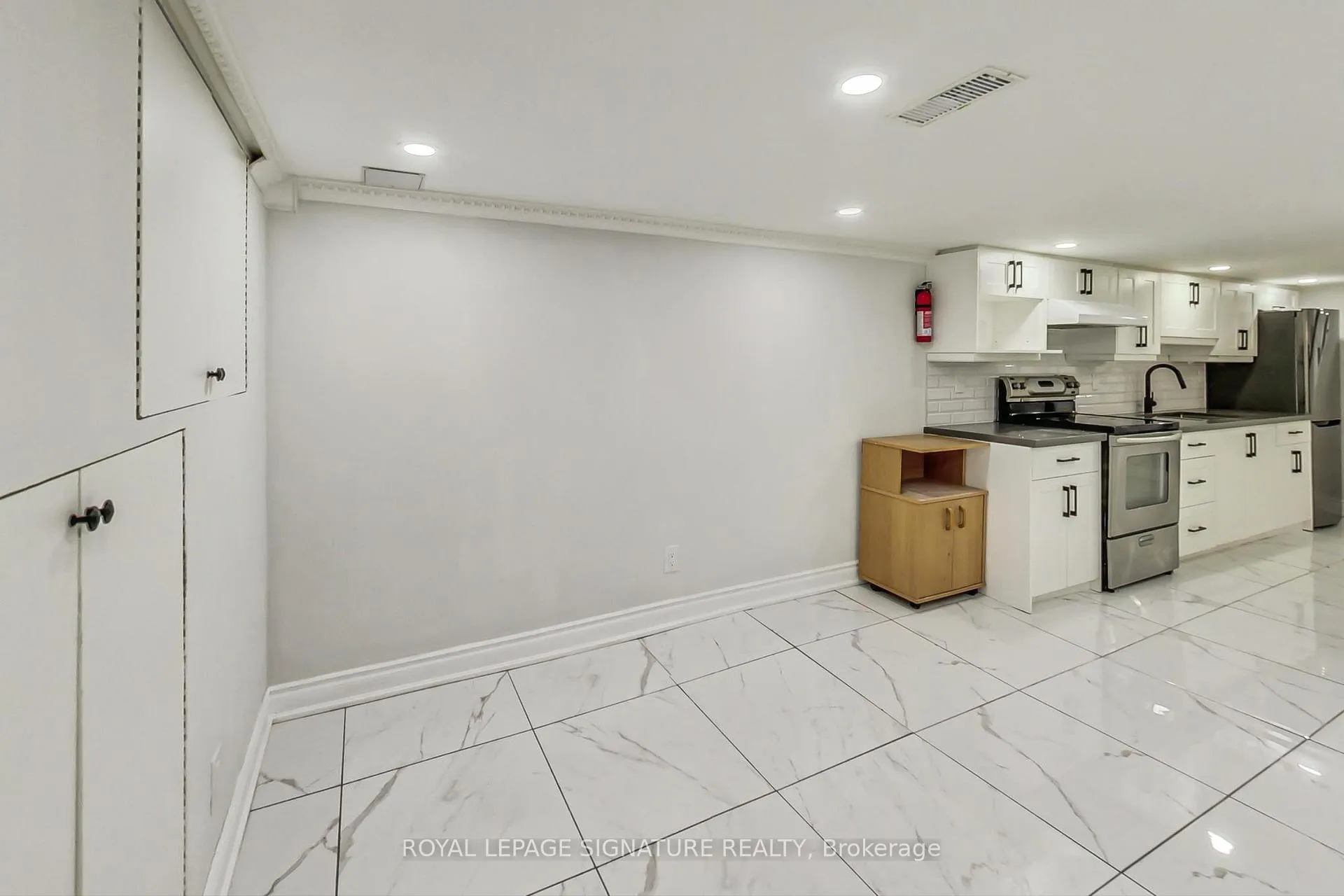 Photo 25 of 763 Tate Avenue, Hamilton, Parkview — HOMEH