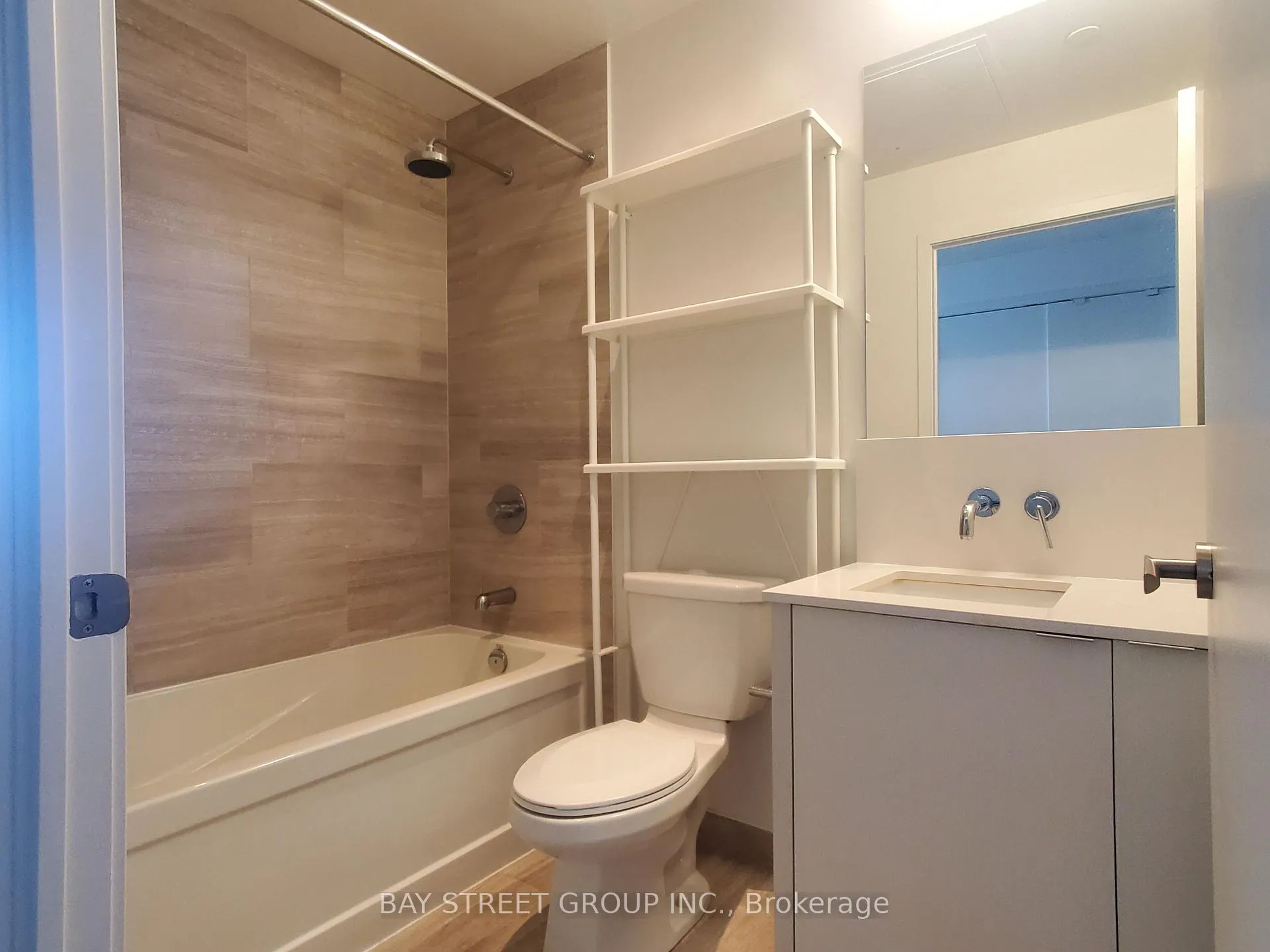Photo 2 of Unit 6708, 100 Harbour Street, Toronto, Waterfront Communities — HOMEH