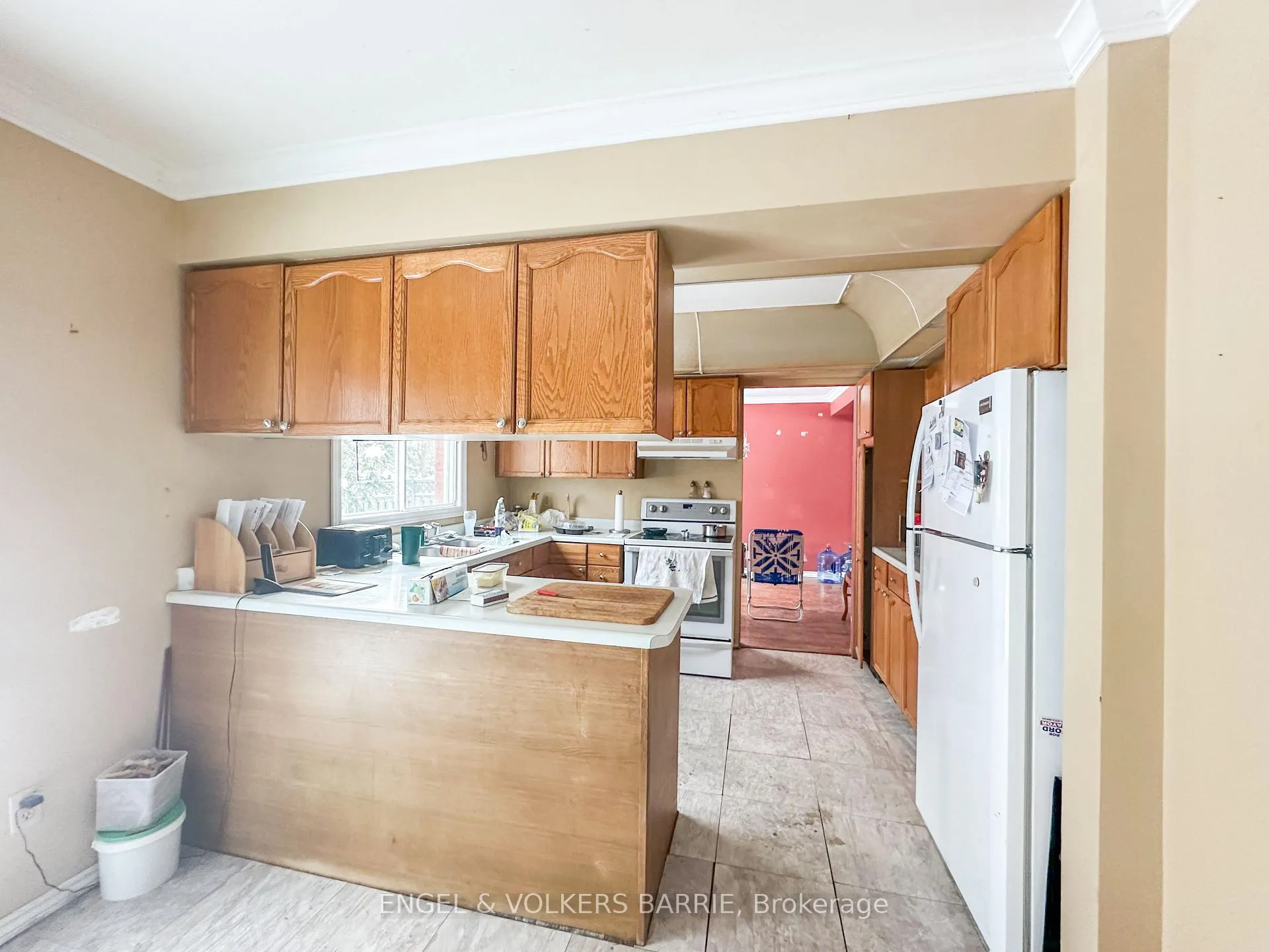 Photo 7 of 48 Redfern Avenue, Barrie, Holly — HOMEH