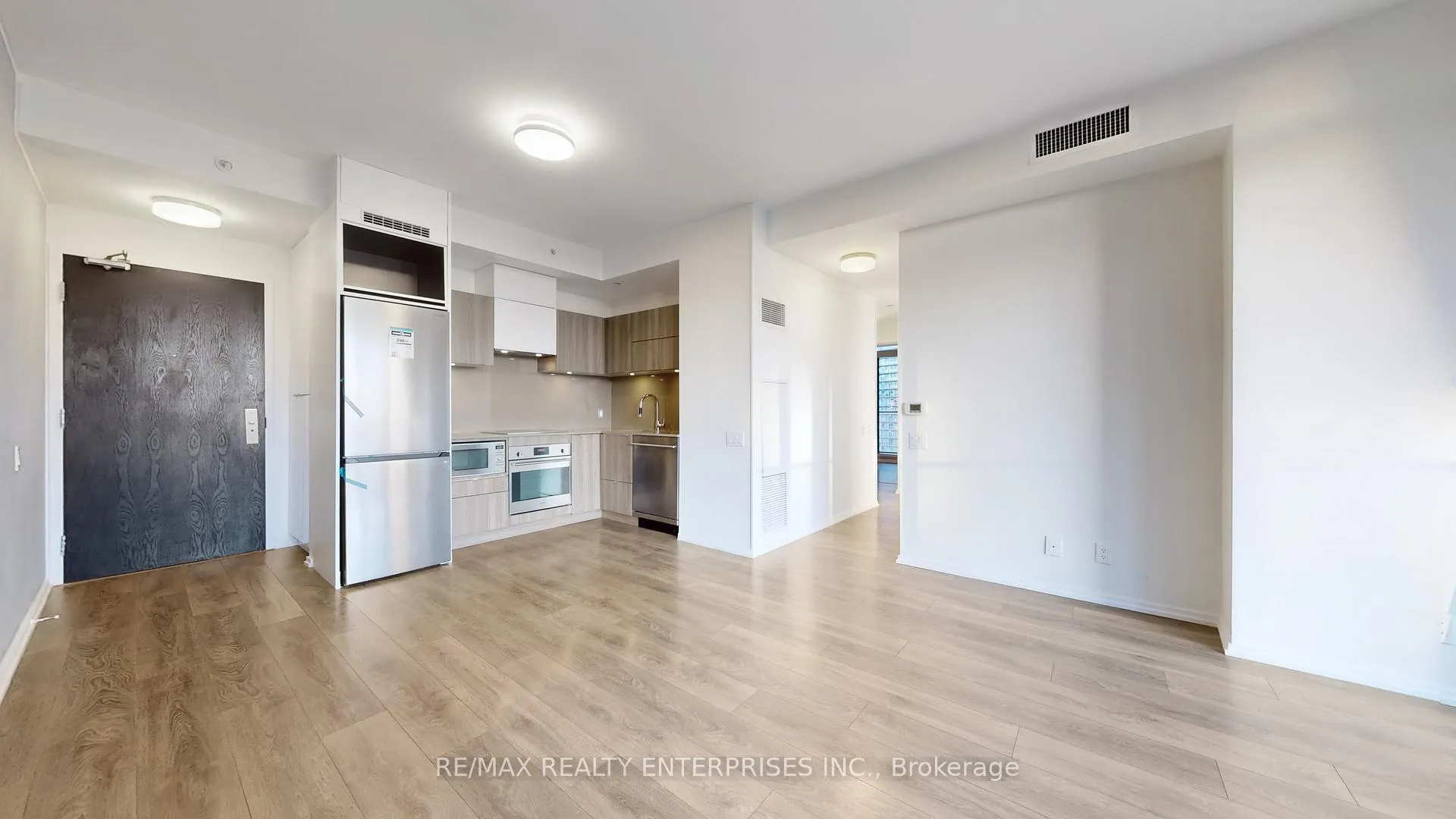 Photo 4 of Unit 1301, 125 Peter Street, Toronto, Waterfront Communities — HOMEH