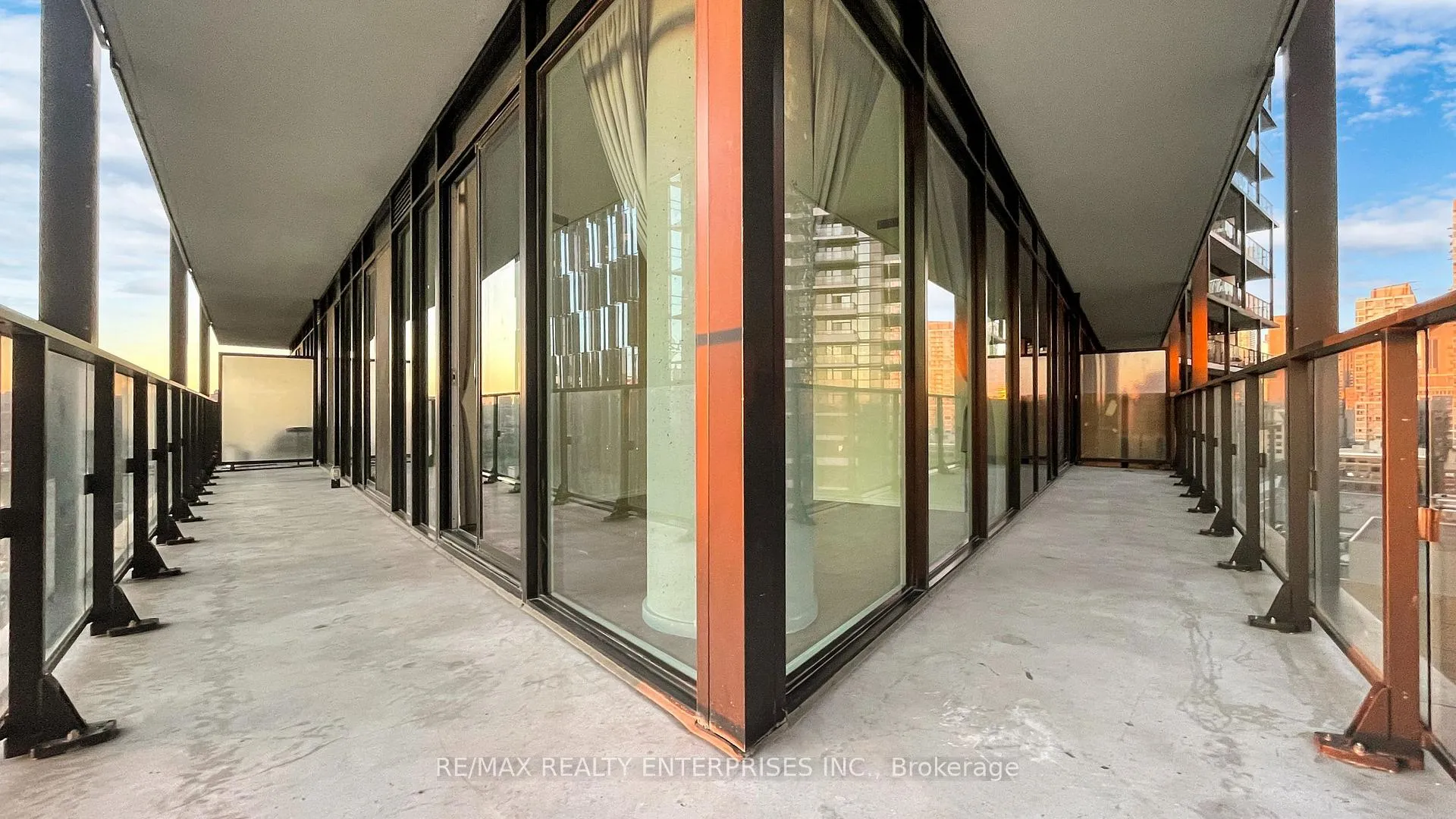 Photo 5 of Unit 1301, 125 Peter Street, Toronto, Waterfront Communities — HOMEH