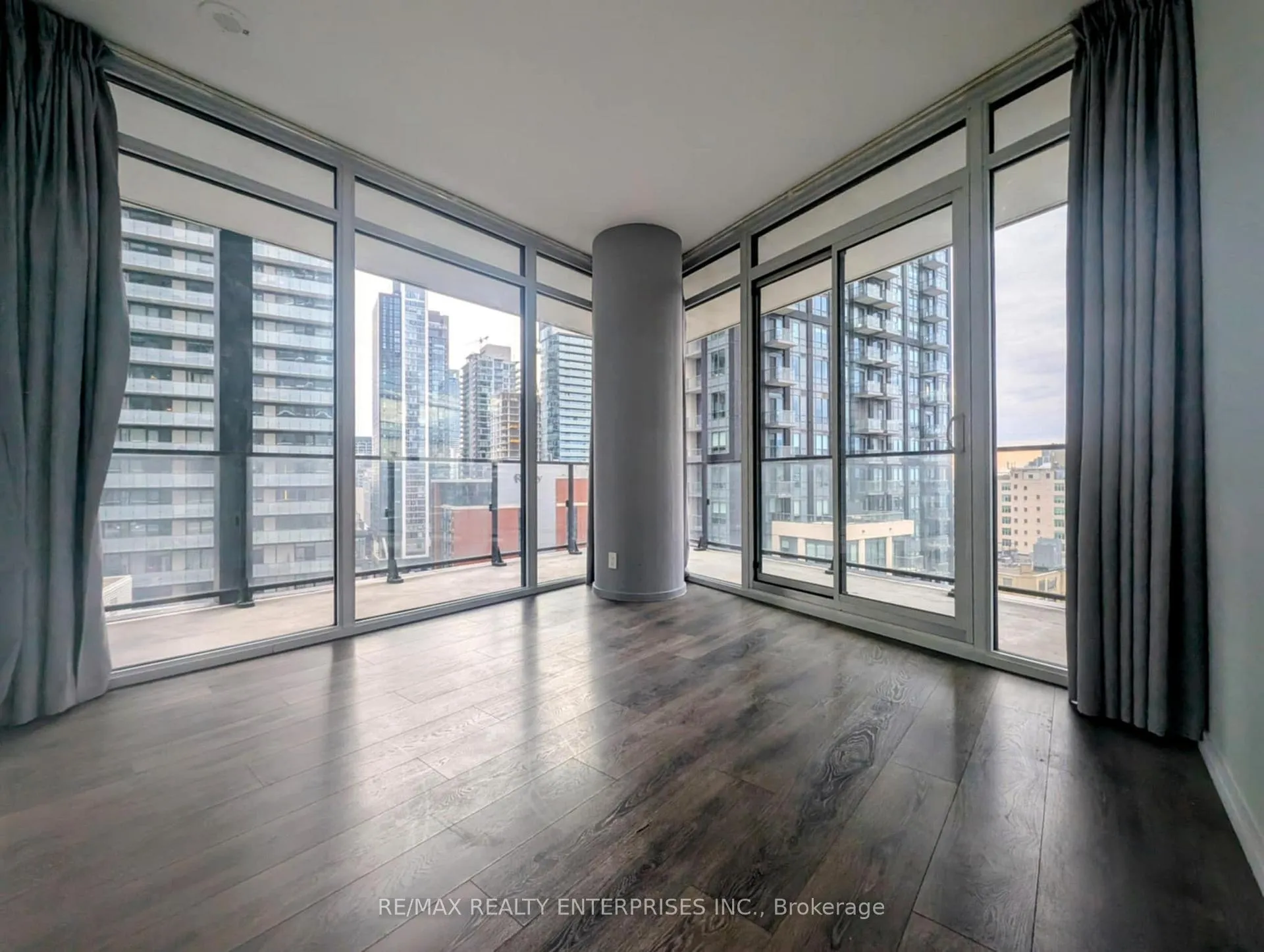 Photo 8 of Unit 1301, 125 Peter Street, Toronto, Waterfront Communities — HOMEH