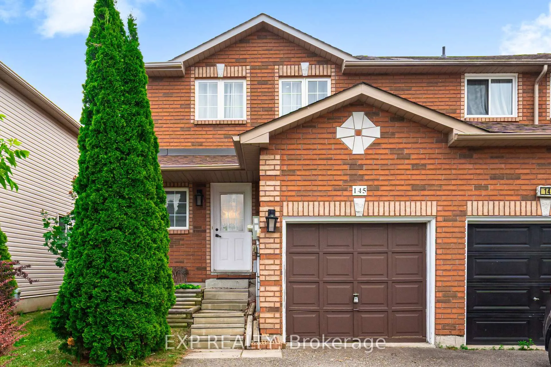 Photo 2 of 145 Courtney Crescent, Barrie, Painswick South — HOMEH