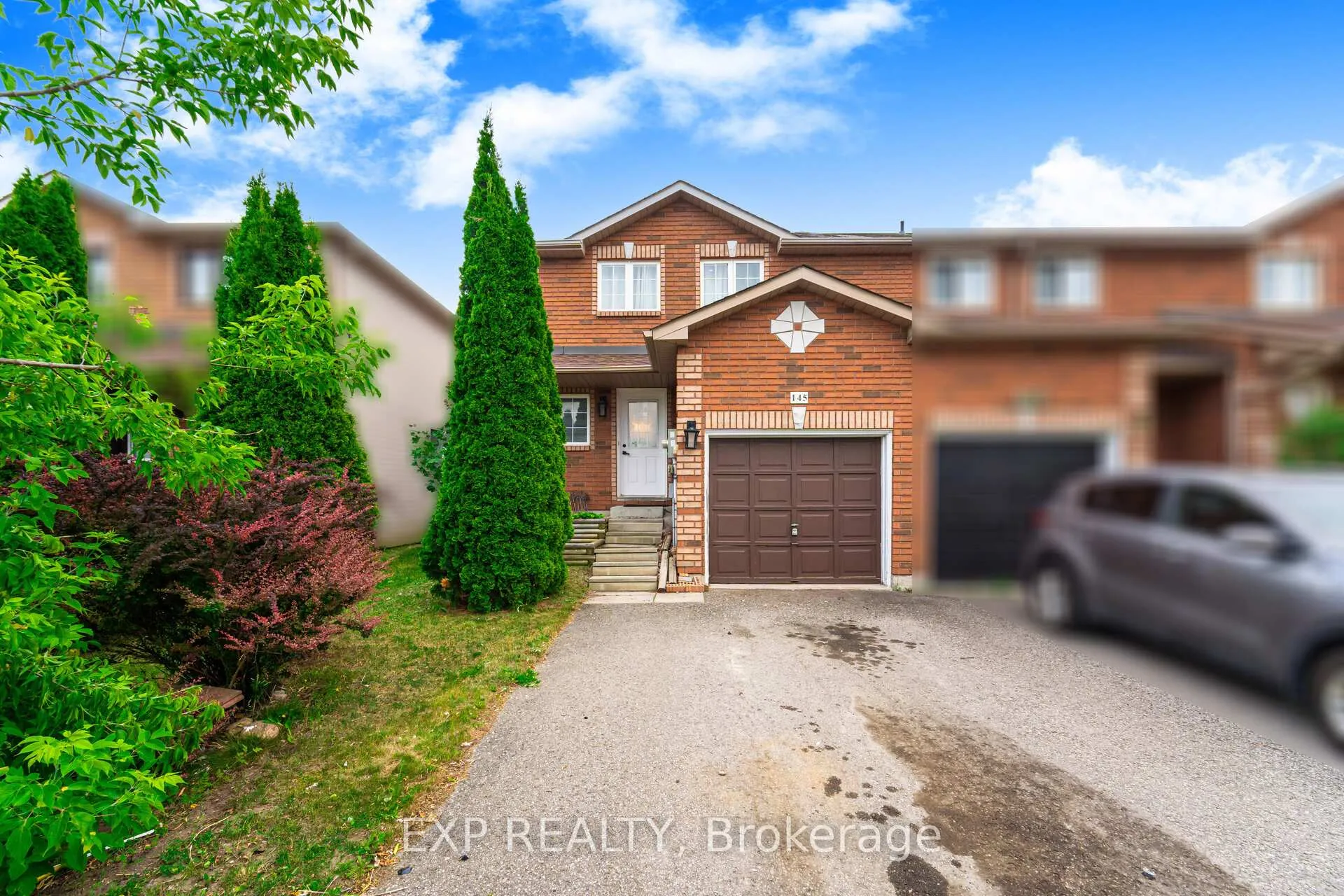 Photo 3 of 145 Courtney Crescent, Barrie, Painswick South — HOMEH