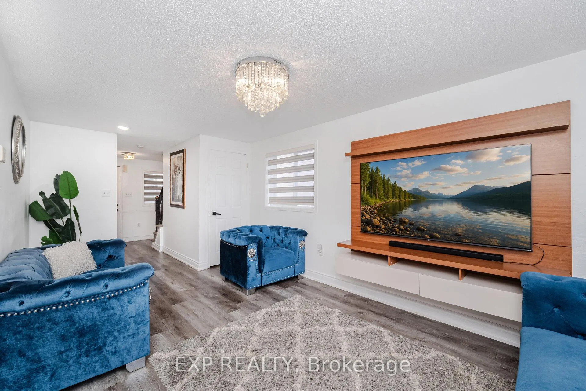 Photo 6 of 145 Courtney Crescent, Barrie, Painswick South — HOMEH