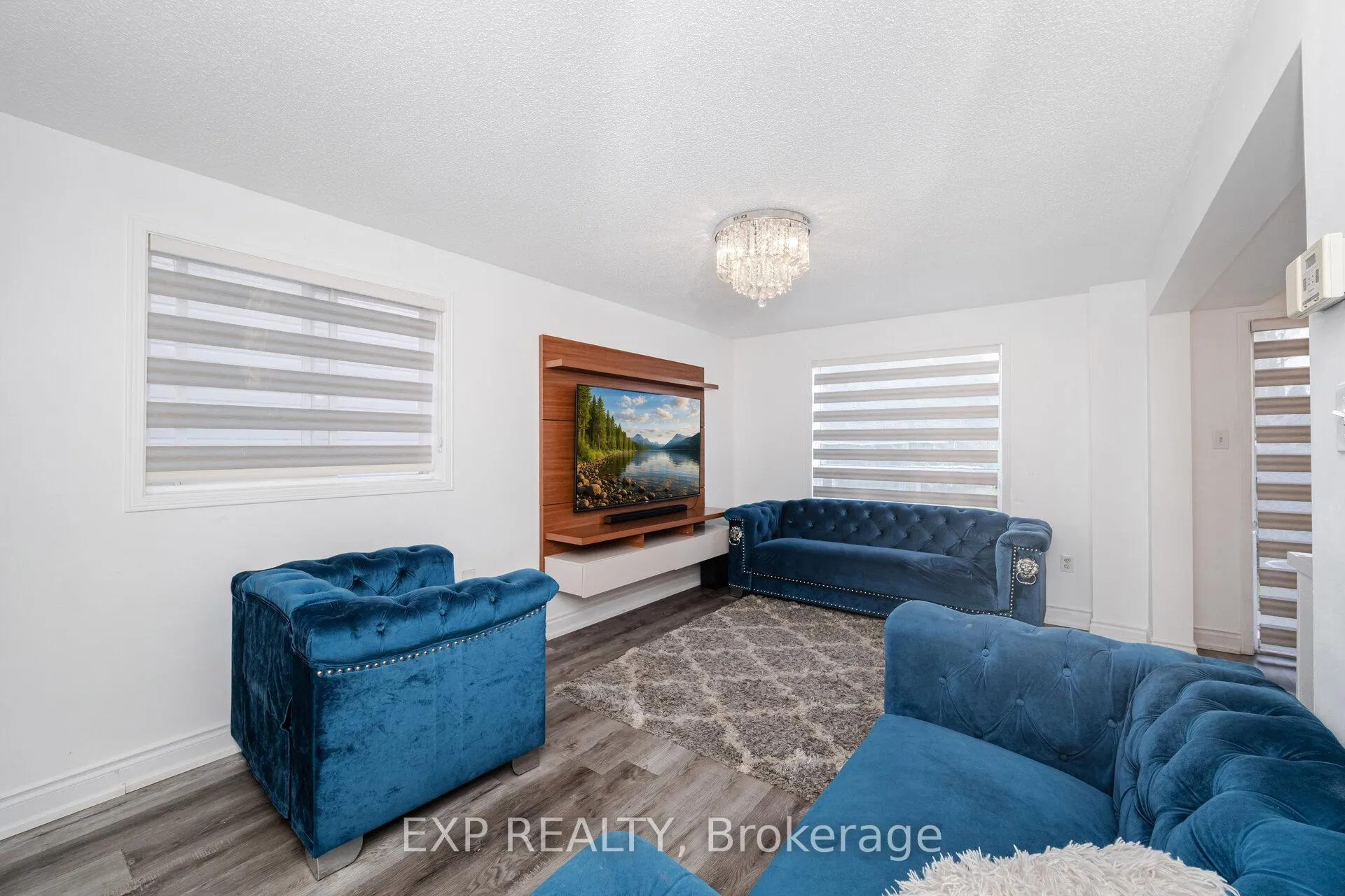 Photo 7 of 145 Courtney Crescent, Barrie, Painswick South — HOMEH