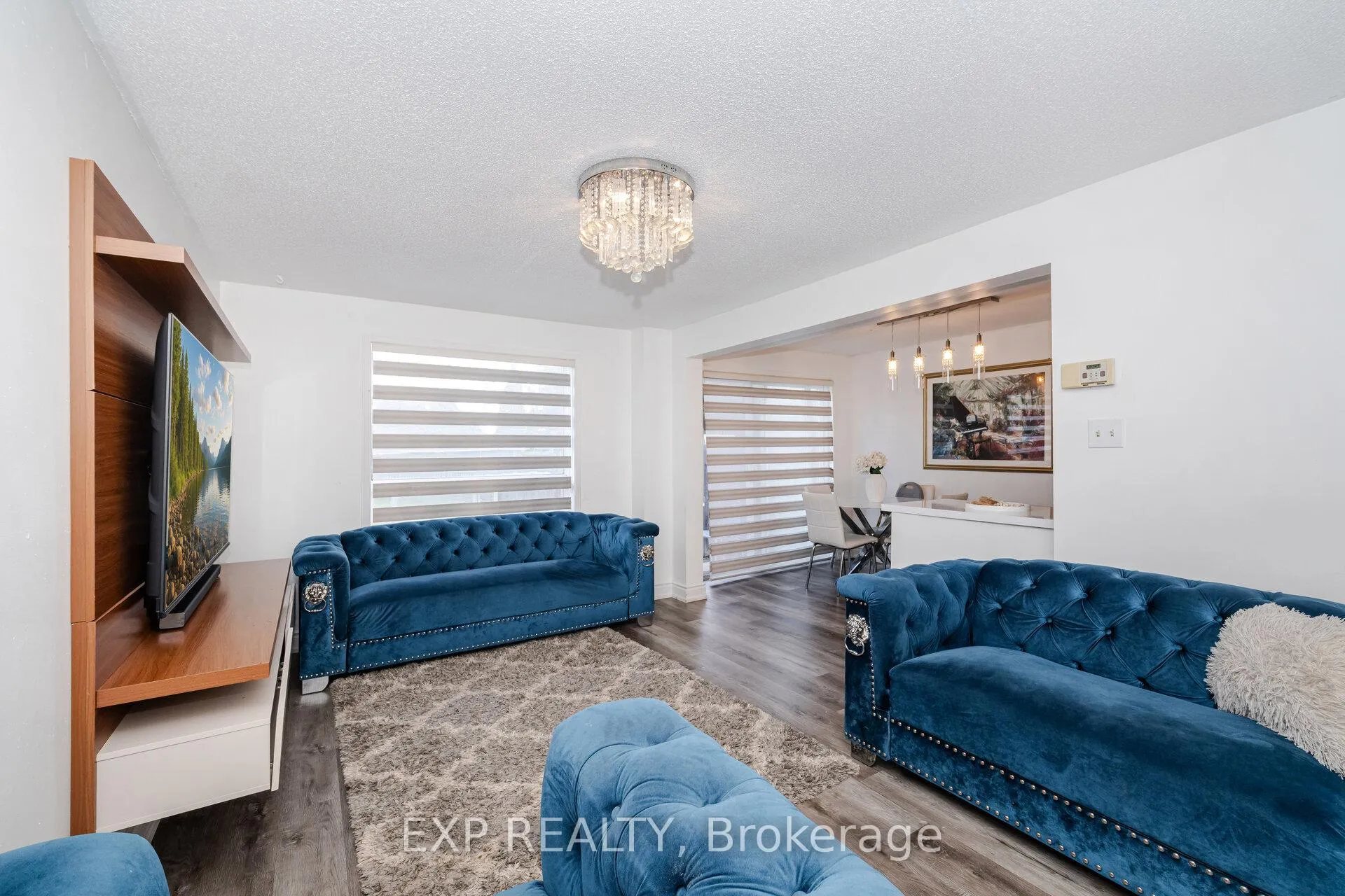Photo 8 of 145 Courtney Crescent, Barrie, Painswick South — HOMEH