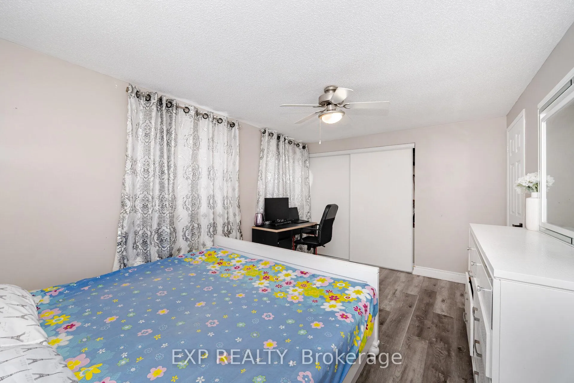 Photo 17 of 145 Courtney Crescent, Barrie, Painswick South — HOMEH