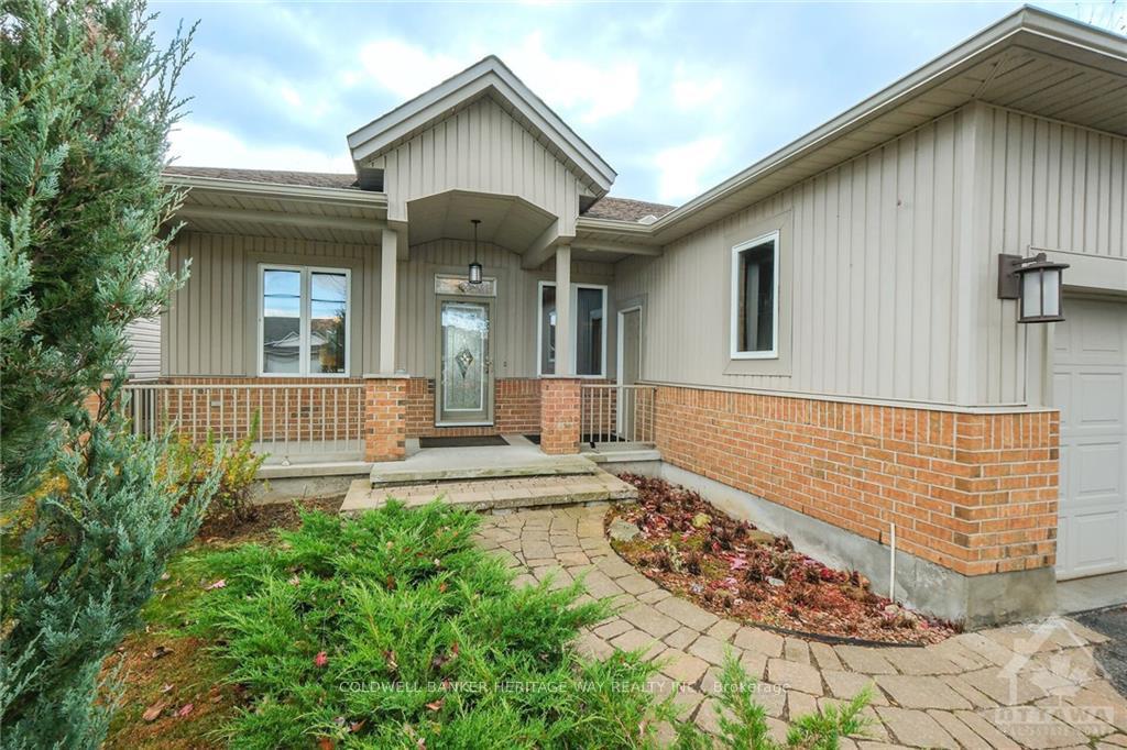 Photo 2 of 131 Patterson Crescent, Carleton Place — HOMEH